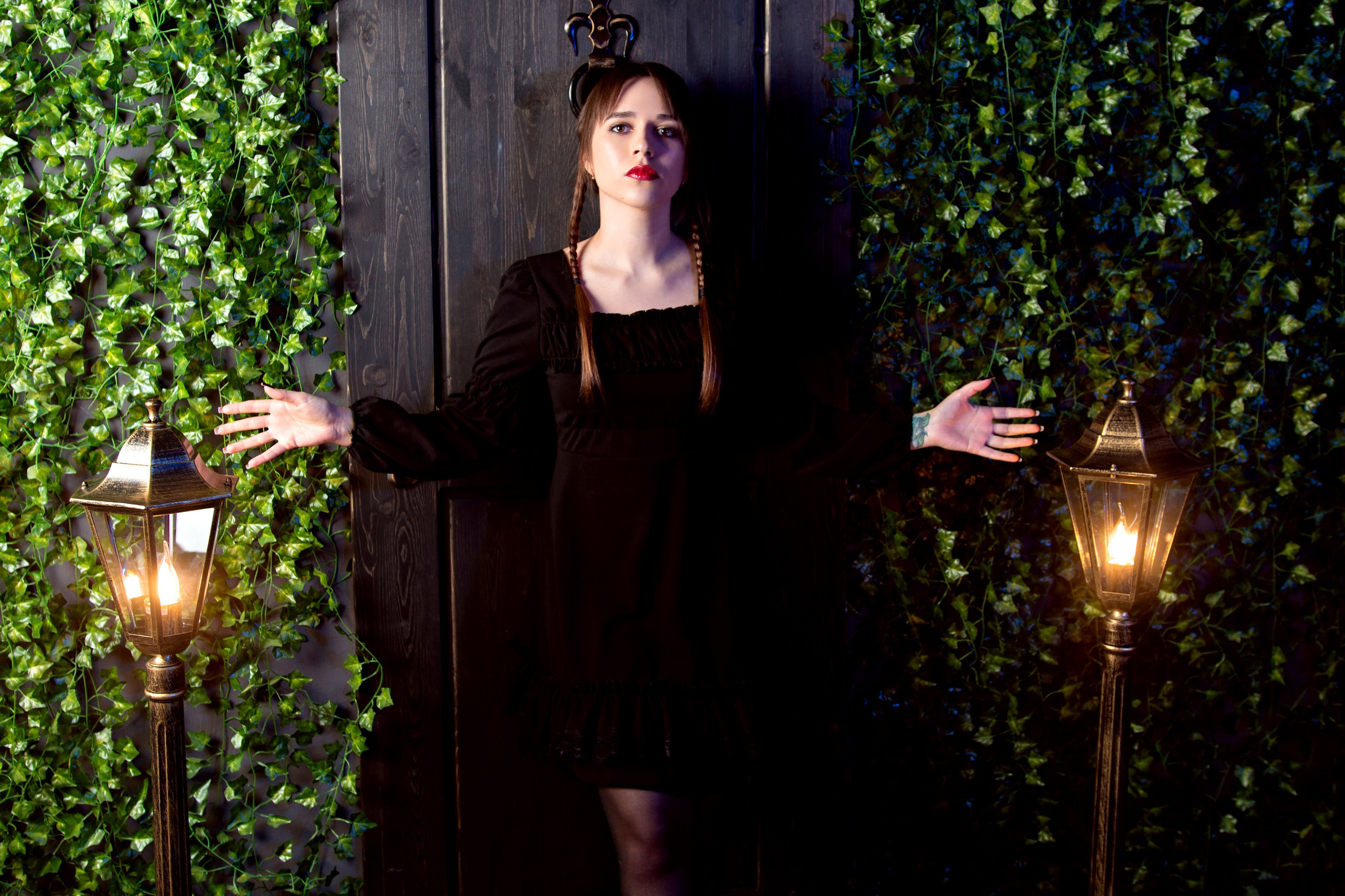 Фотосессия wednesday в студии Photohub зал Карбон