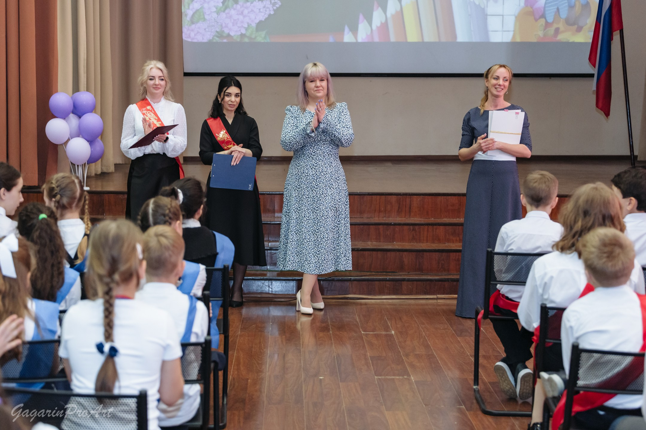Репортаж в школе на выпускной. Фотограф на выпускной. GagarinProArt