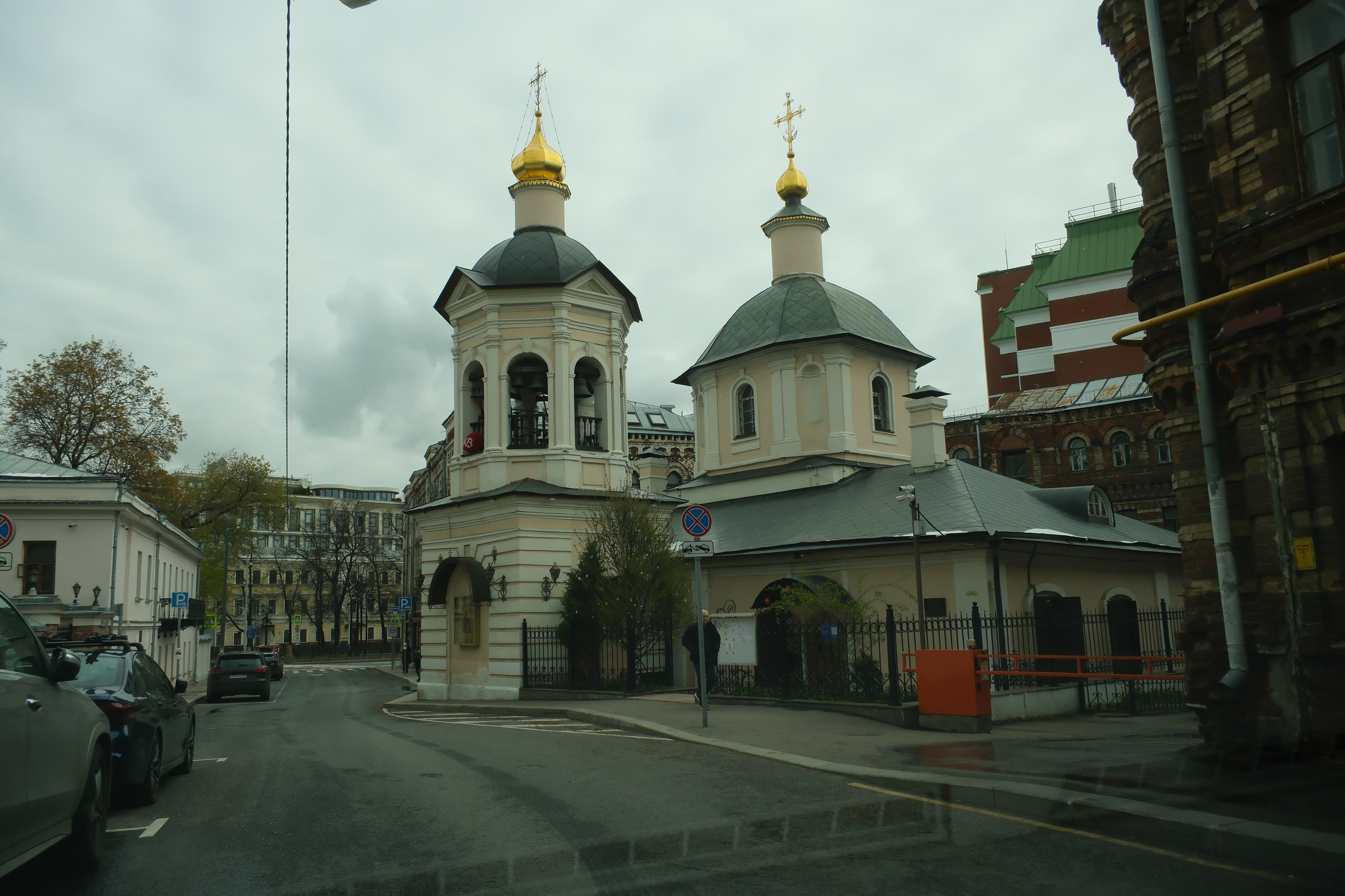 Улица, люди, жизнь…