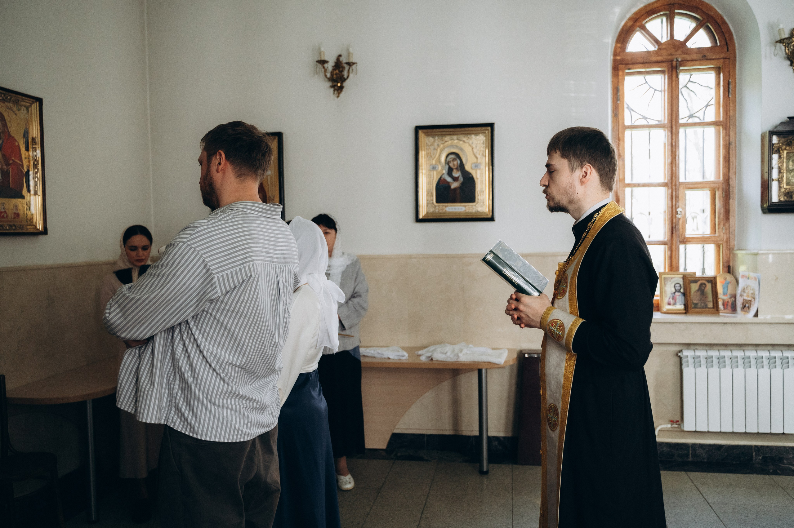 Крещение Артура (Храм Марии Магдалины). Семейный фотограф в Минске Дарья Дреко