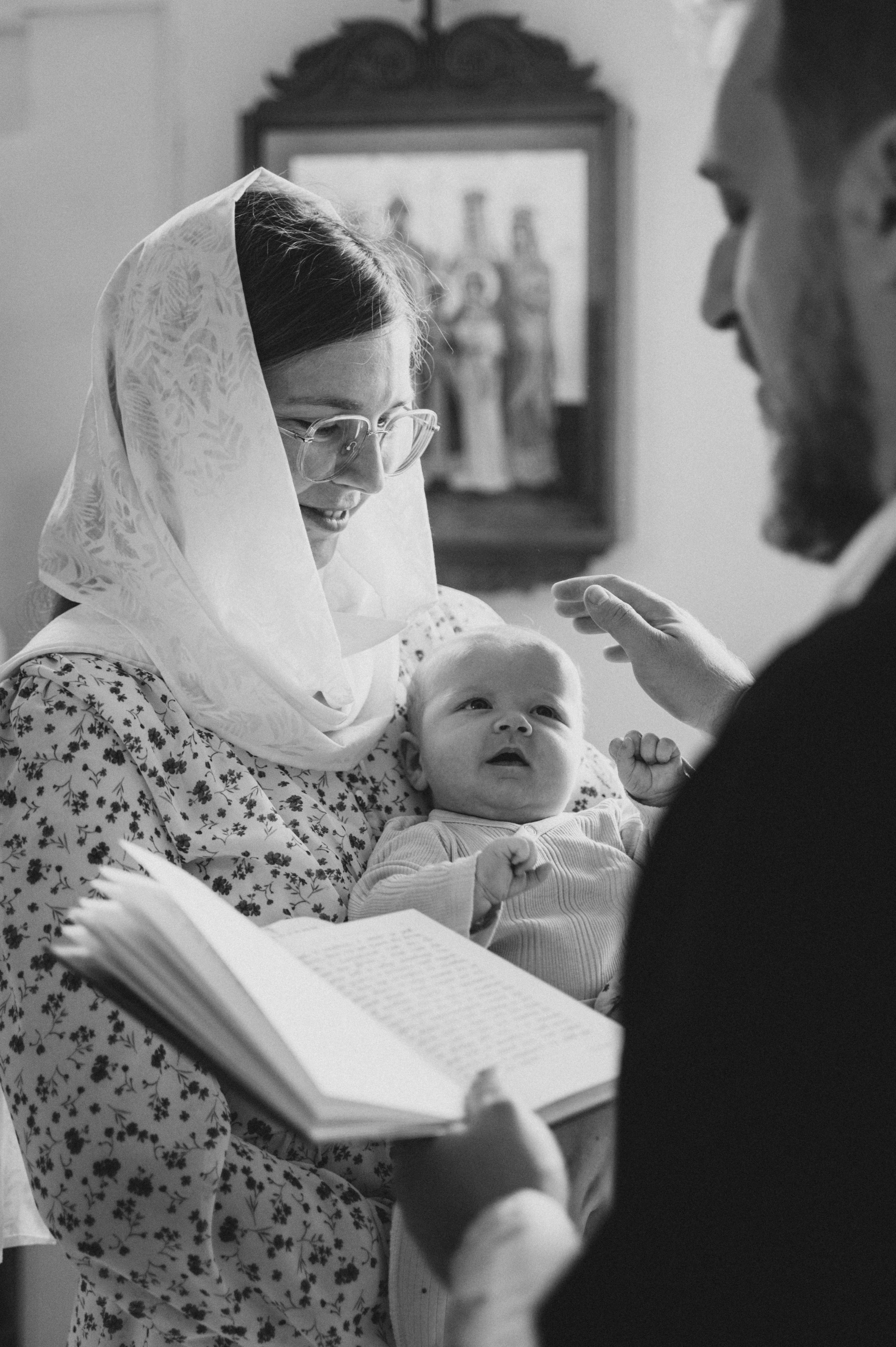 Крещение Ромы (Приход храма святой Равноапостольной княгини Ольги). Семейный фотограф в Минске Дарья Дреко