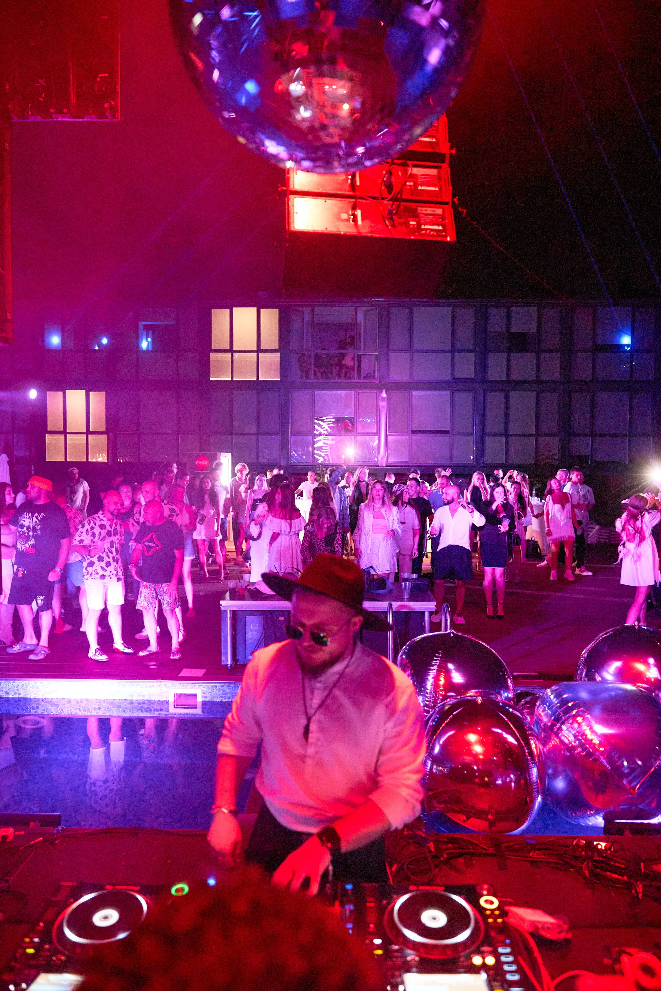 FACE2FACE. Фотограф Максим Маркелов