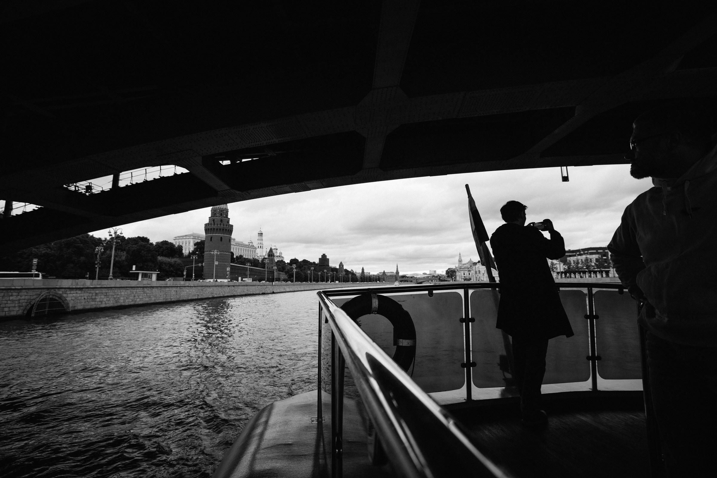 Корпоратив на теплоходе. Женский и репортажный фотограф Москва Натали Смирнова