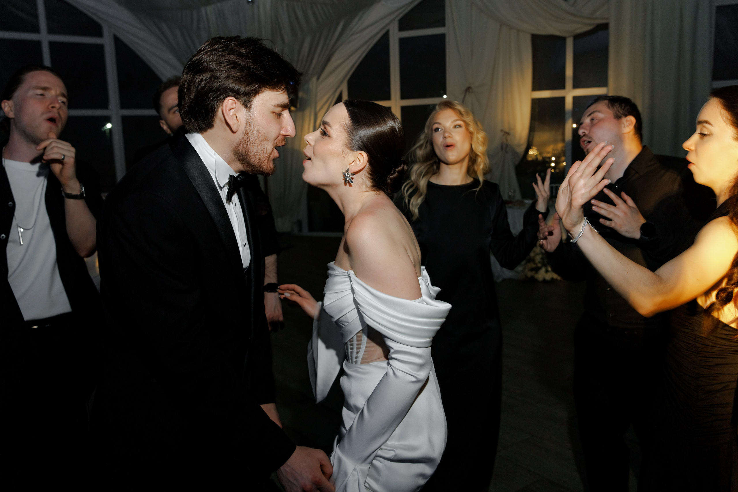 Свадьба в Ярославле — серия парк отель Мазай, выездная регистрация, кавер группа | Портфолио. Свадебный фотограф в Москве, Ярославле Виталий Квант