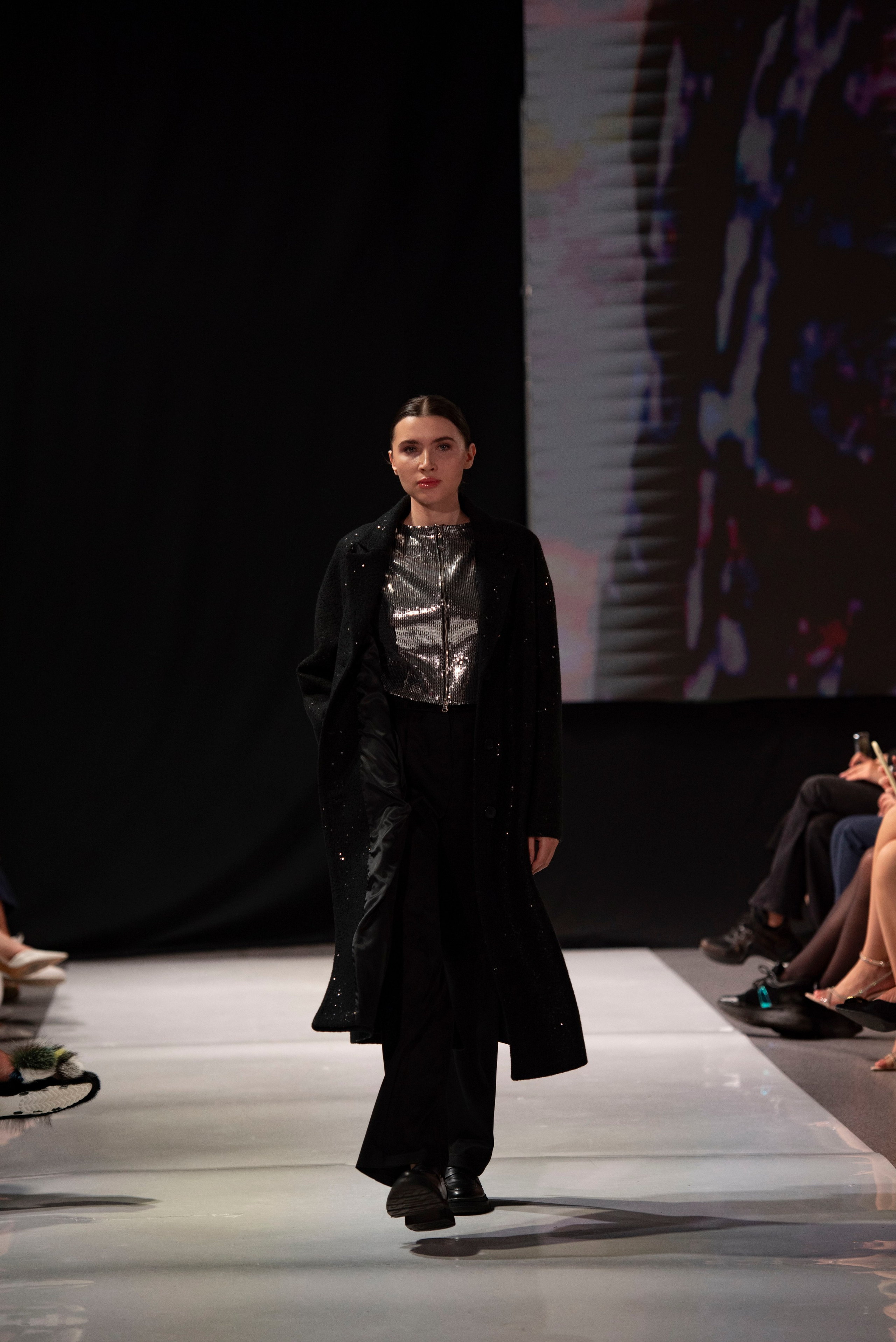 Фотограф на модельный показ. Свадебный, семейный, фэшн фотограф, школьный фотограф в Сочи