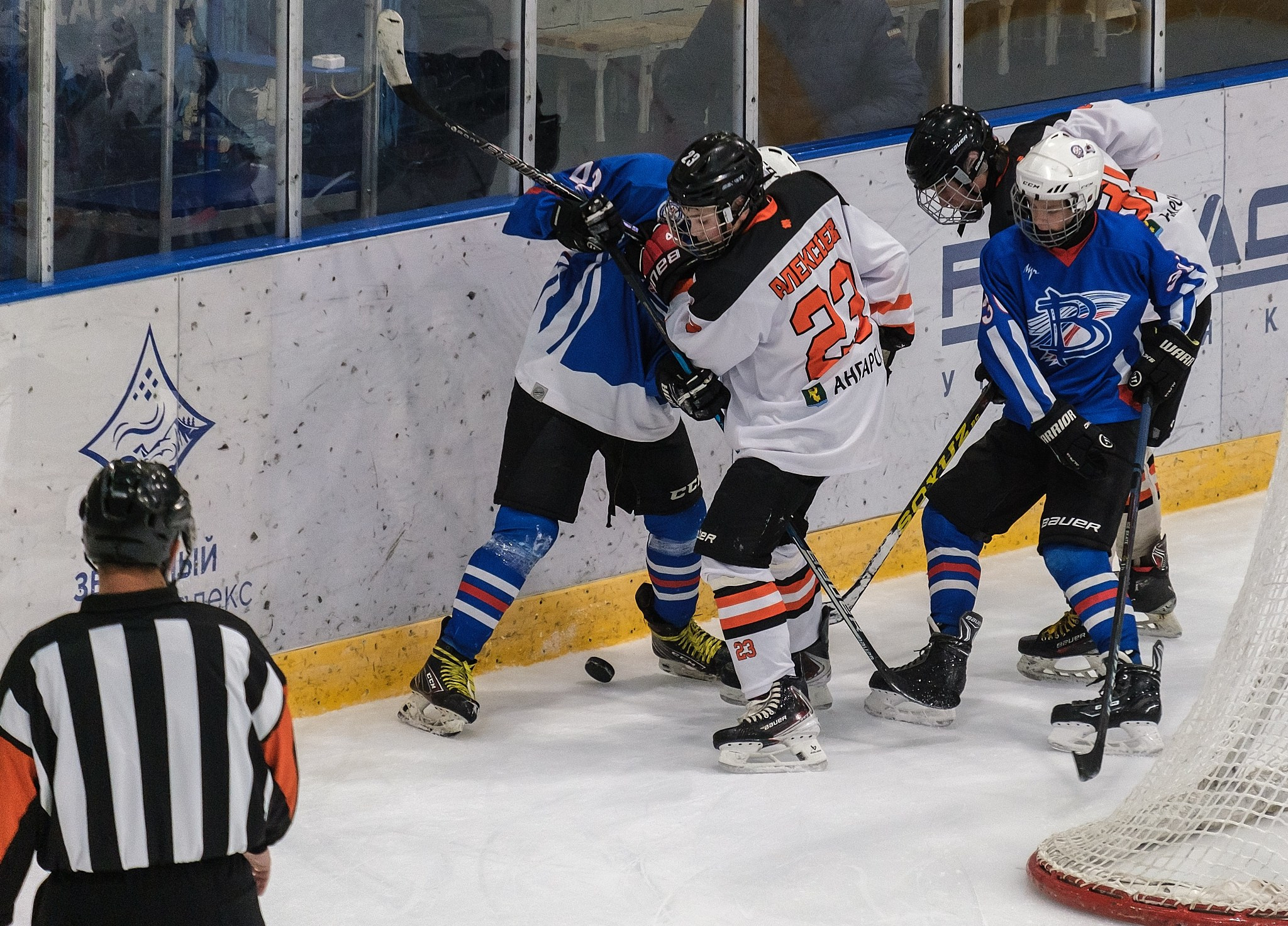 Хоккейный матч Вымпел-2011 (Междуреченск) vs Ермак (Ангарск) — фотограф в Междуреченске Никита Максимов