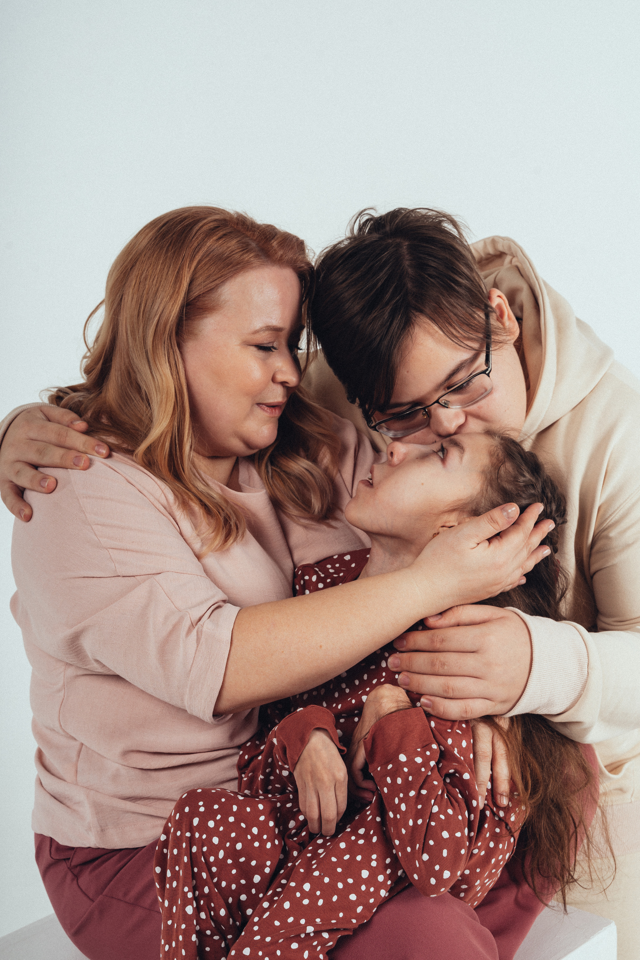 Лейсан, Сабрина и Сабрэн. Благотворительный фотопроект «Любить до неба». Женский и семейный лайфстайл фотограф в Уфе Лайт Альбина