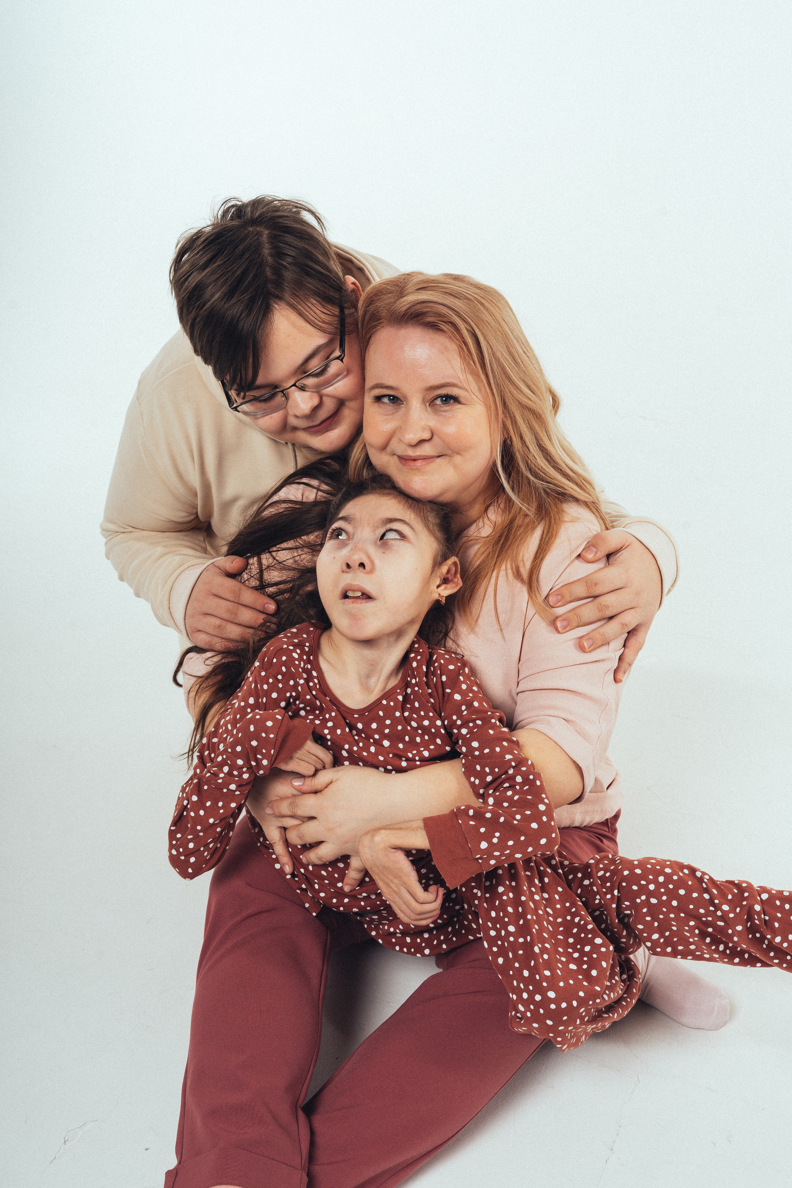 Лейсан, Сабрина и Сабрэн. Благотворительный фотопроект «Любить до неба». Женский и семейный лайфстайл фотограф в Уфе Лайт Альбина