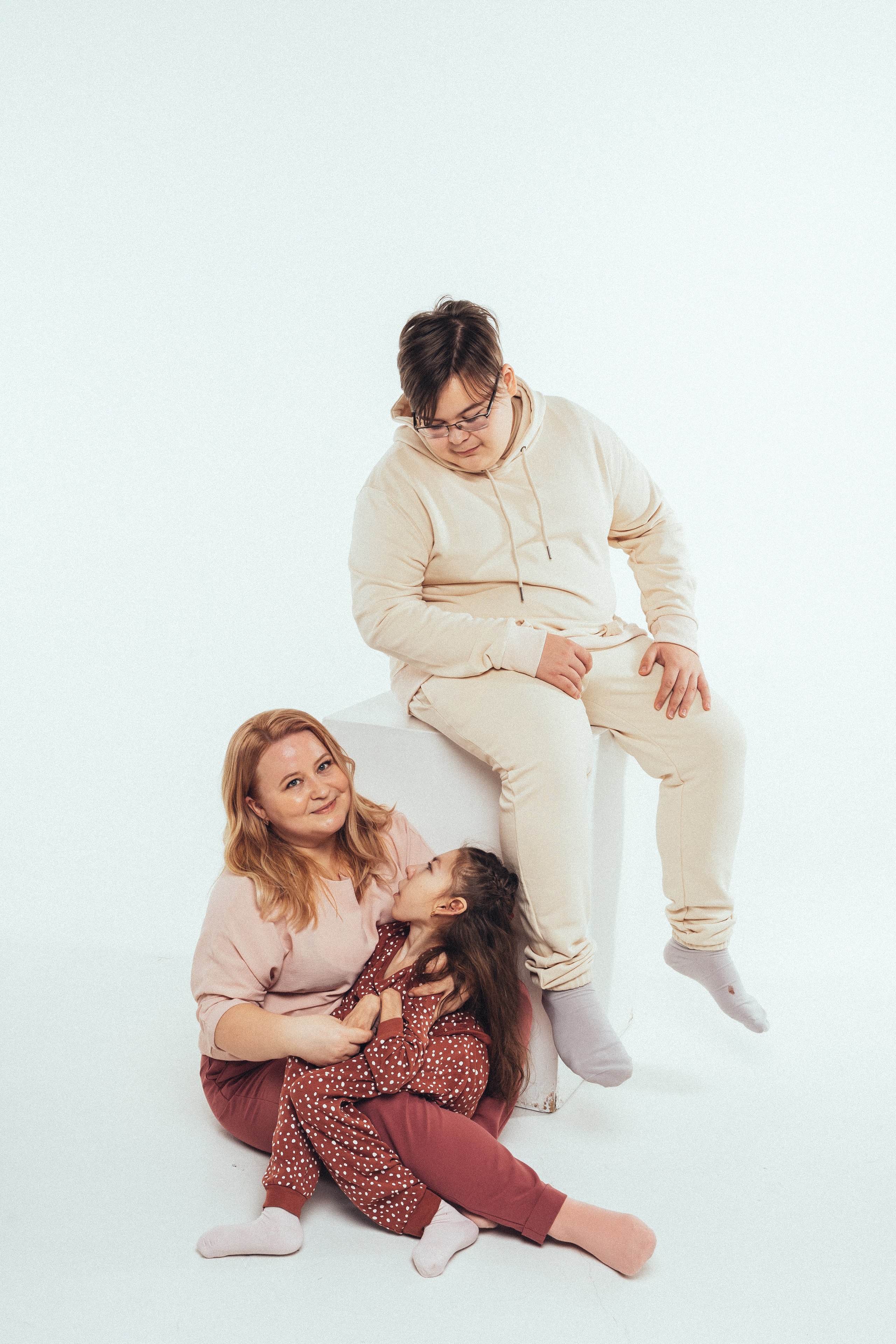 Лейсан, Сабрина и Сабрэн. Благотворительный фотопроект «Любить до неба». Женский и семейный лайфстайл фотограф в Уфе Лайт Альбина