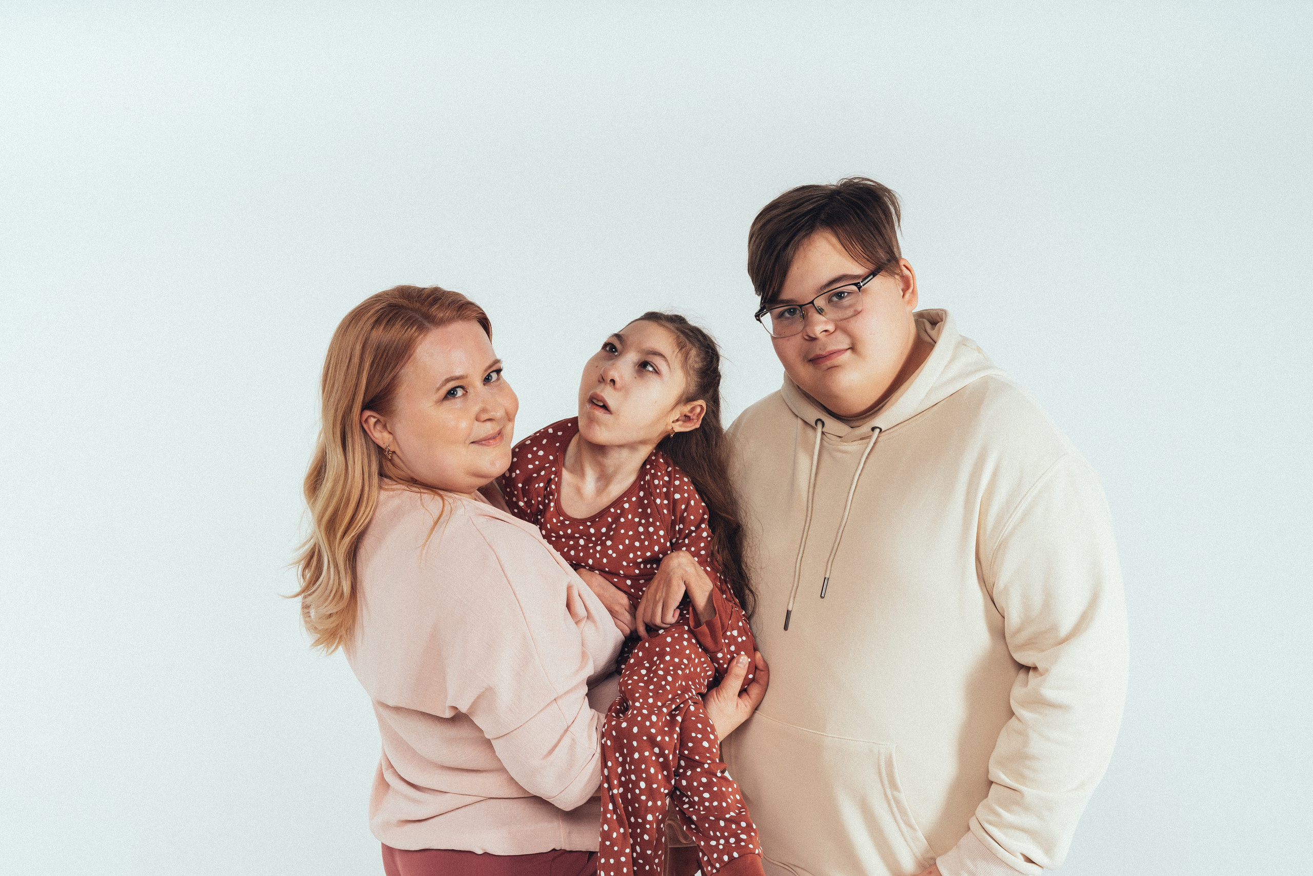 Лейсан, Сабрина и Сабрэн. Благотворительный фотопроект «Любить до неба». Женский и семейный лайфстайл фотограф в Уфе Лайт Альбина