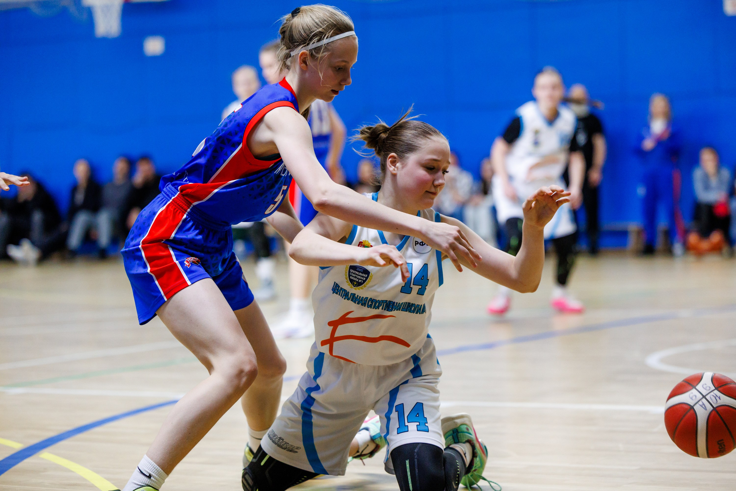 Финал 4. Первенство Московской области среди девушек 2012. Твой мяч — твоя история