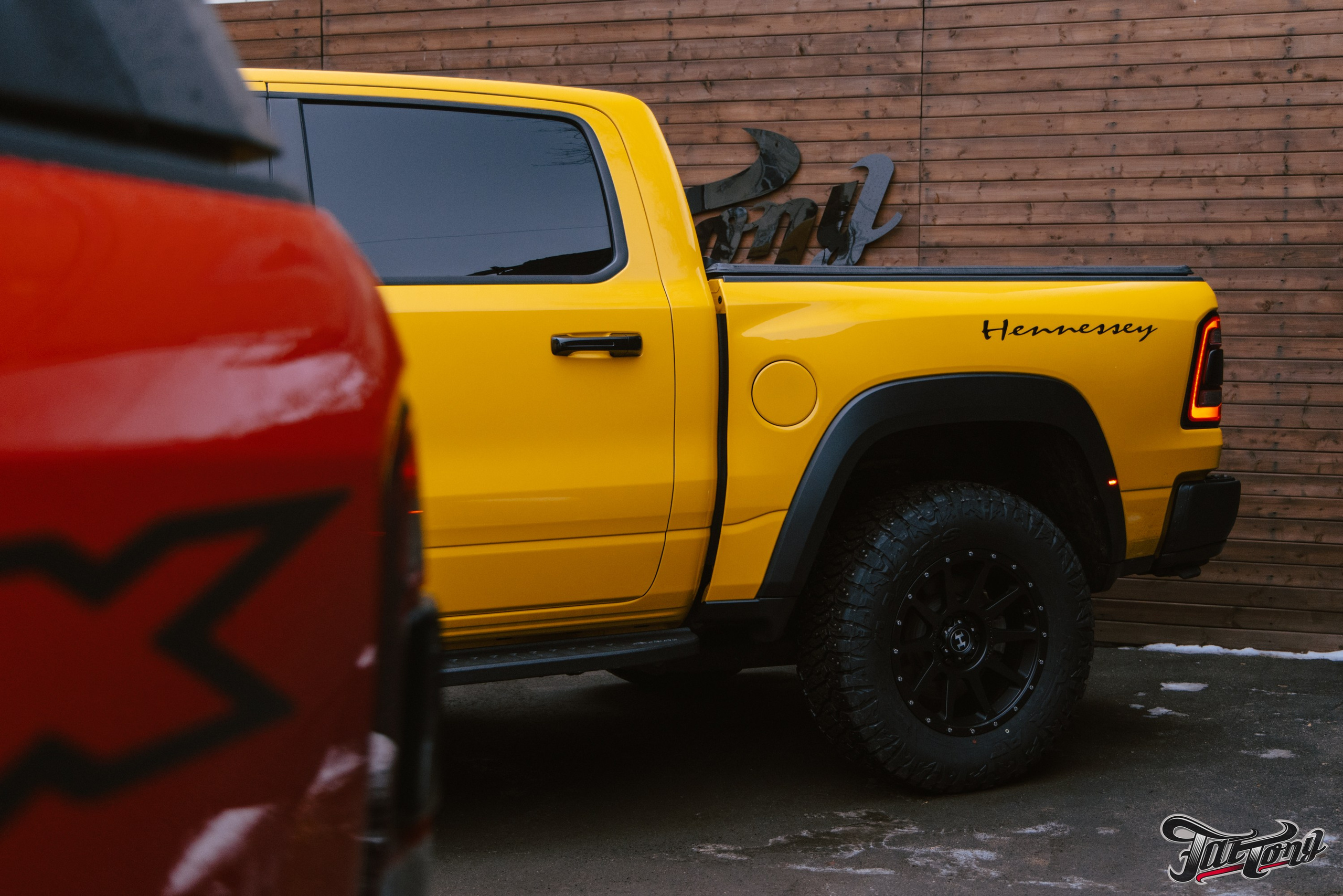 RAM TRX замена ремней безопасности и оклейка в полиуретан. DeLorein