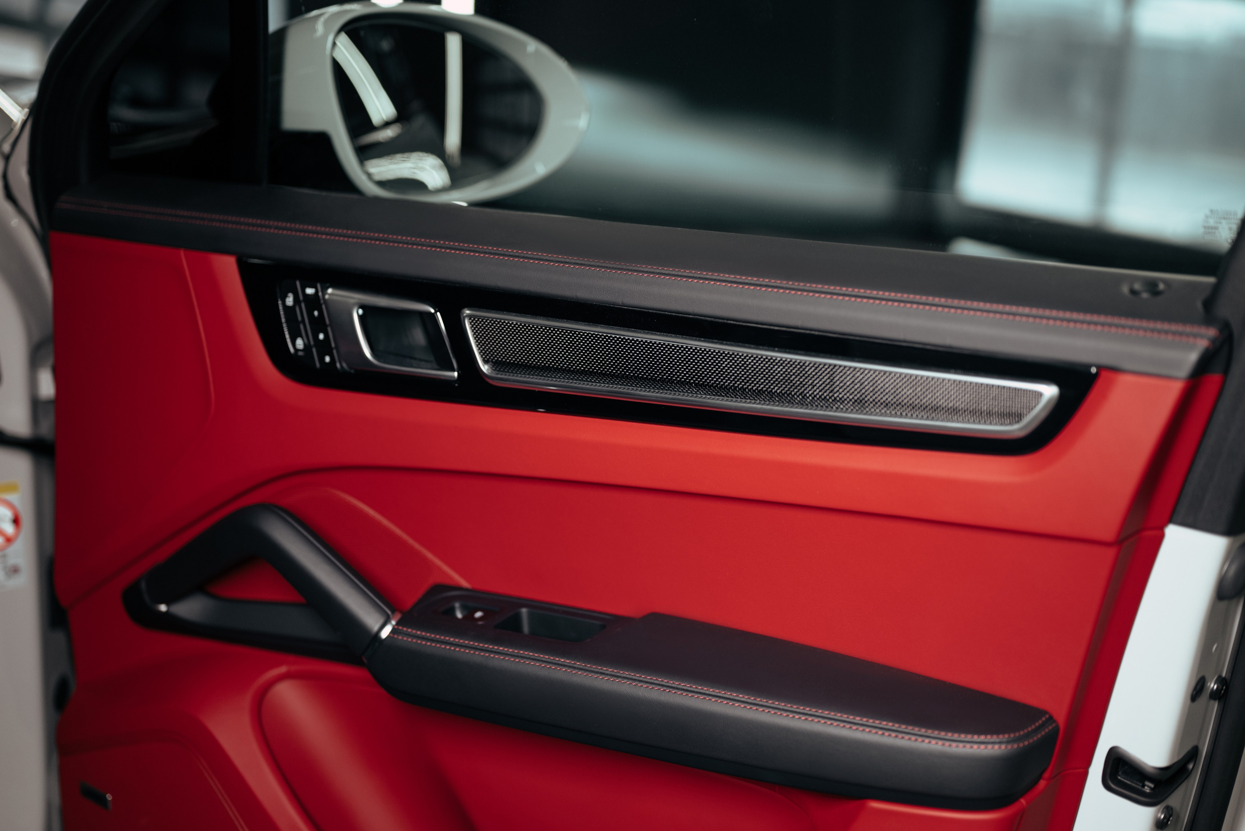 Porsche Cayenne GTS grey on red. DeLorein