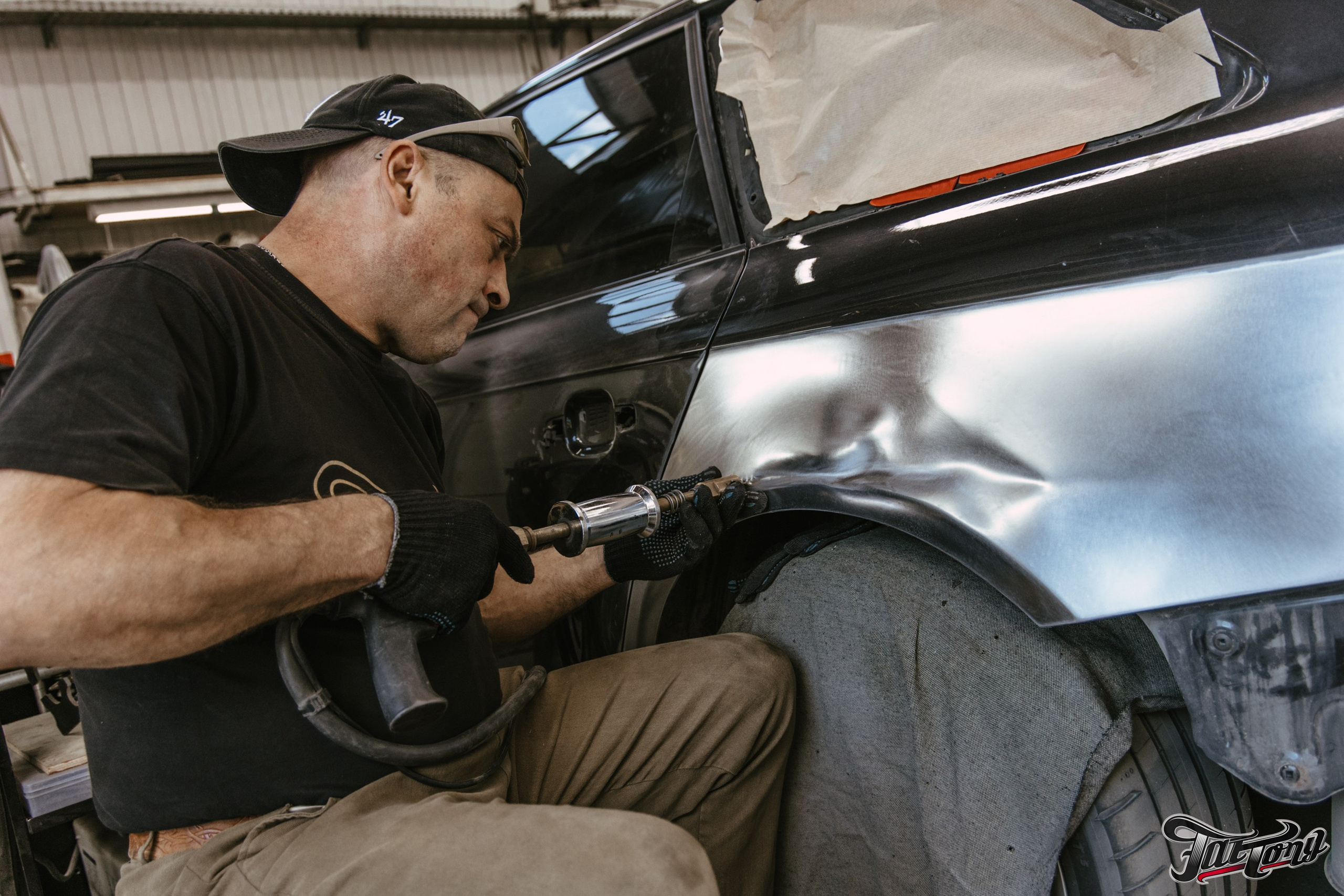 Audi S4 полный окрас кузова, кузовные работы и антихром. DeLorein