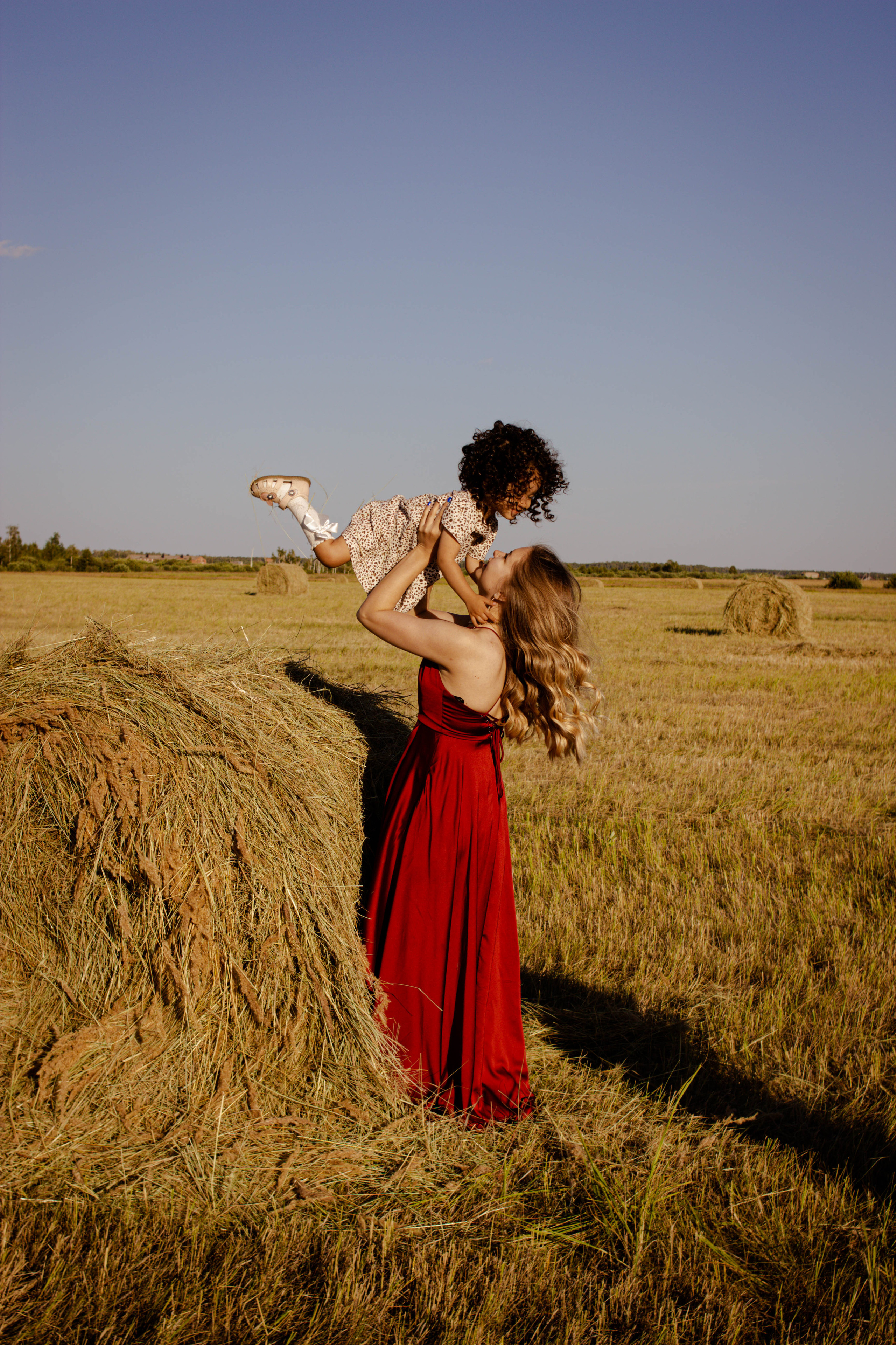 Семейная история в подсолнухах. Свадебный фотограф Челябинск