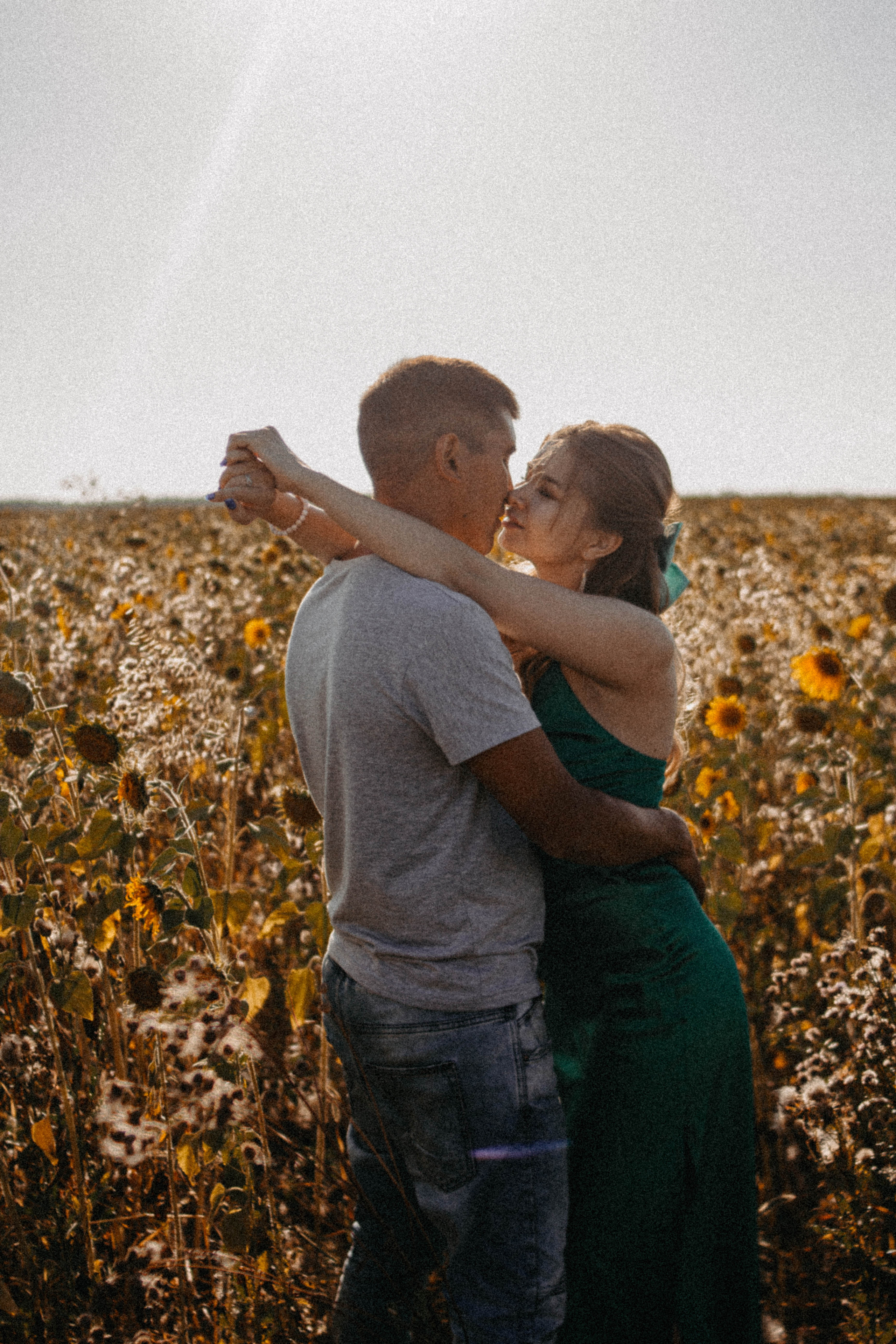 Семейная история в подсолнухах. Свадебный фотограф Челябинск