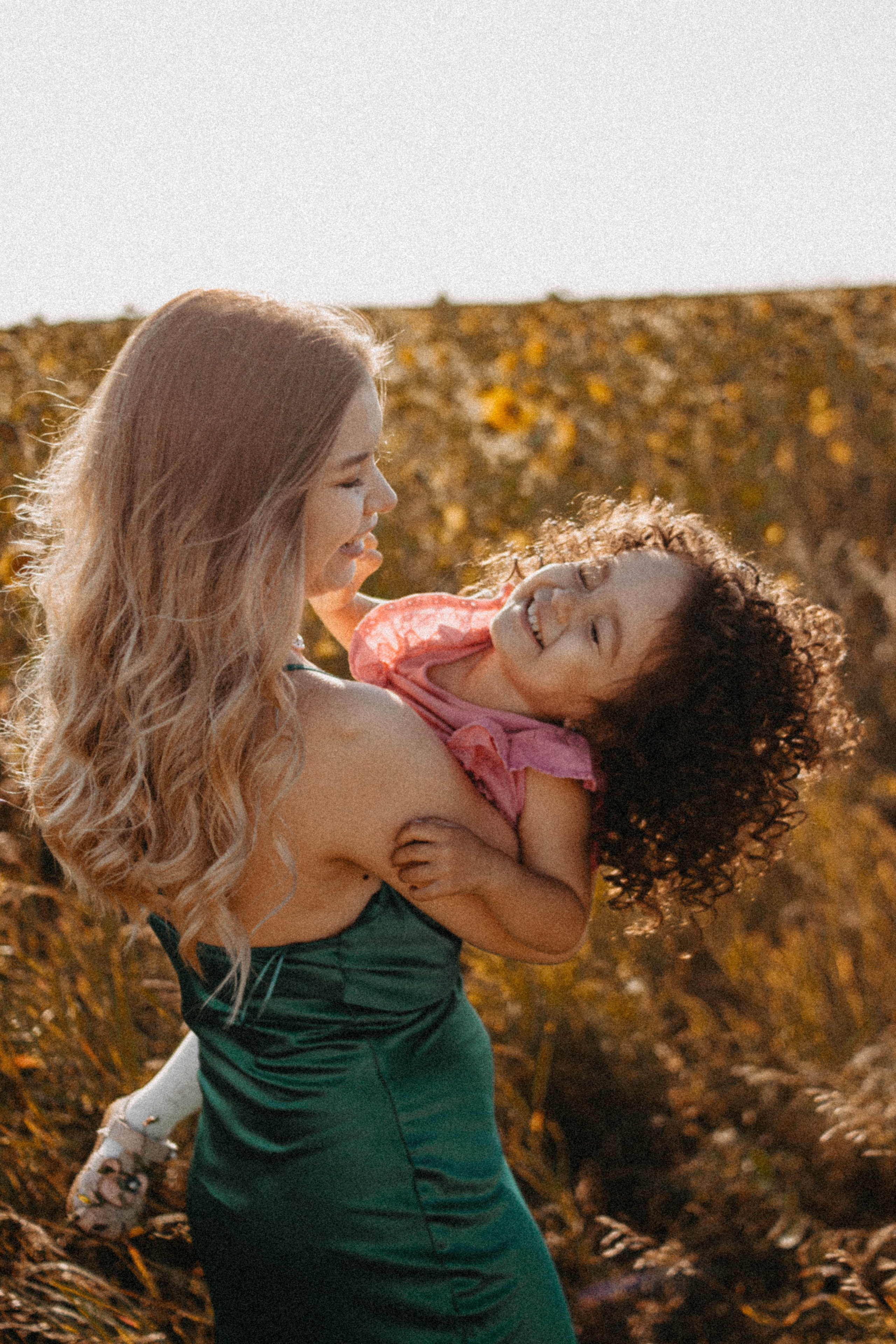 Семейная история в подсолнухах. Свадебный фотограф Челябинск
