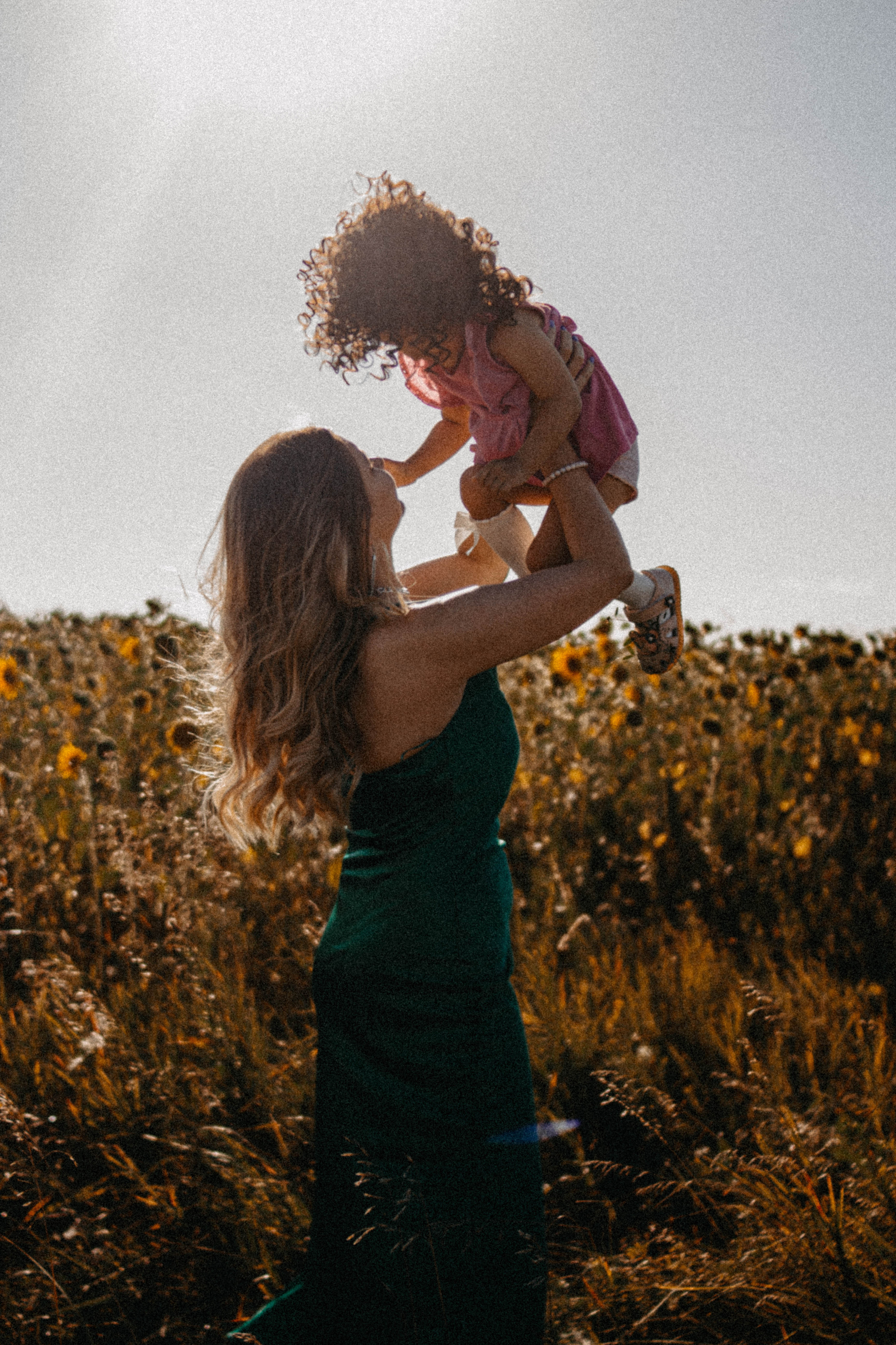 Семейная история в подсолнухах. Свадебный фотограф Челябинск