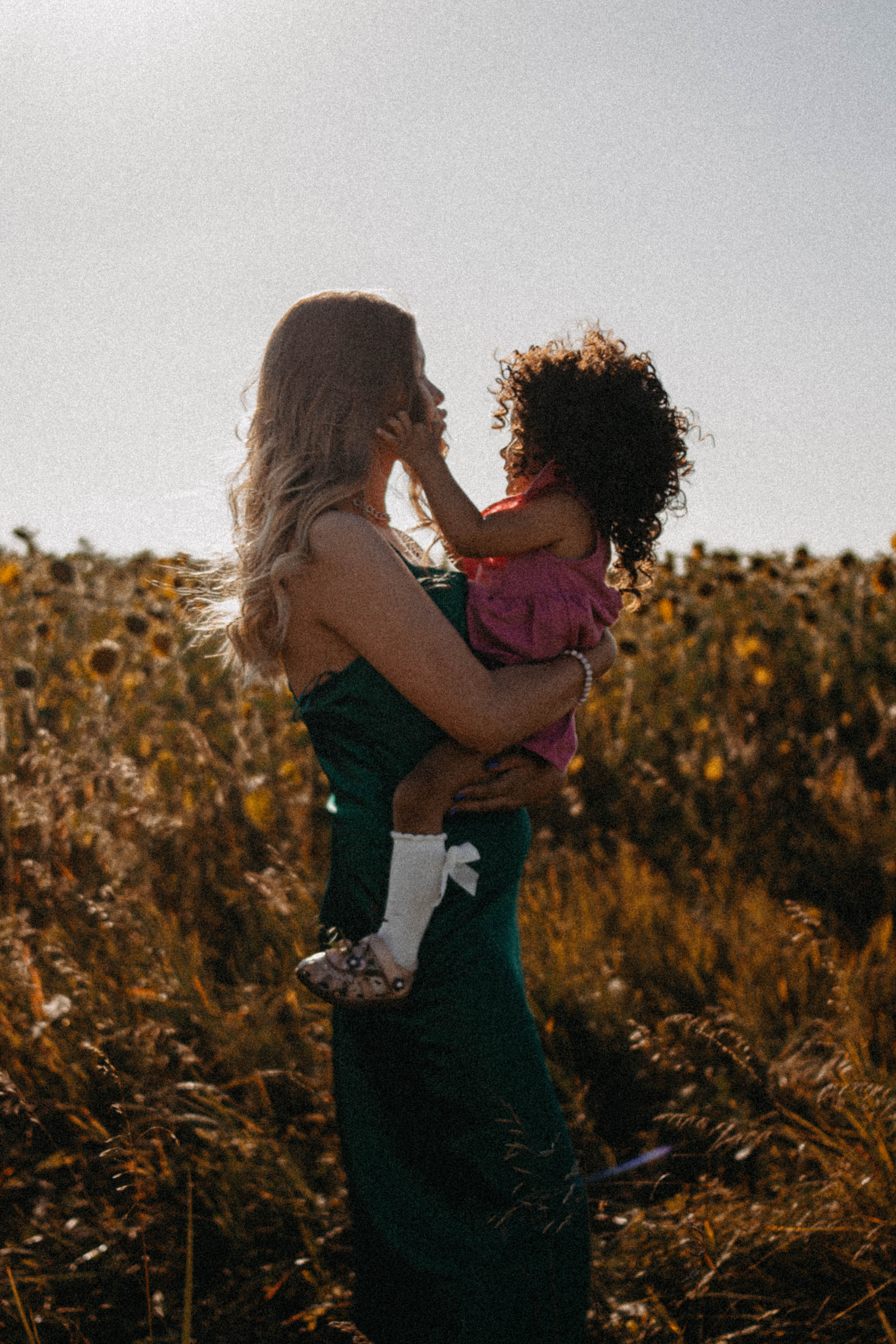 Семейная история в подсолнухах. Свадебный фотограф Челябинск