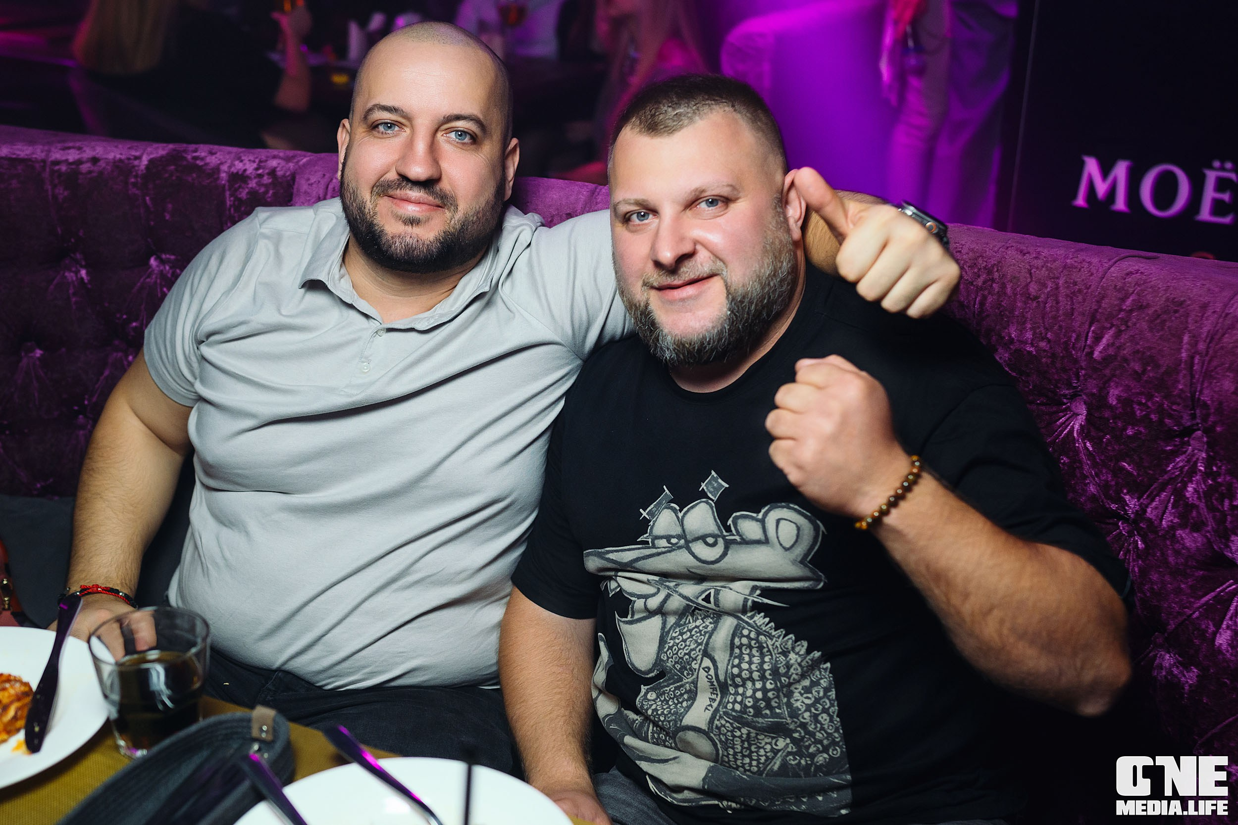 Фоторепортаж из караоке-клуба Эйфория. One Media Life: фоторепортажи, фотоотчеты с мероприятий и заведений