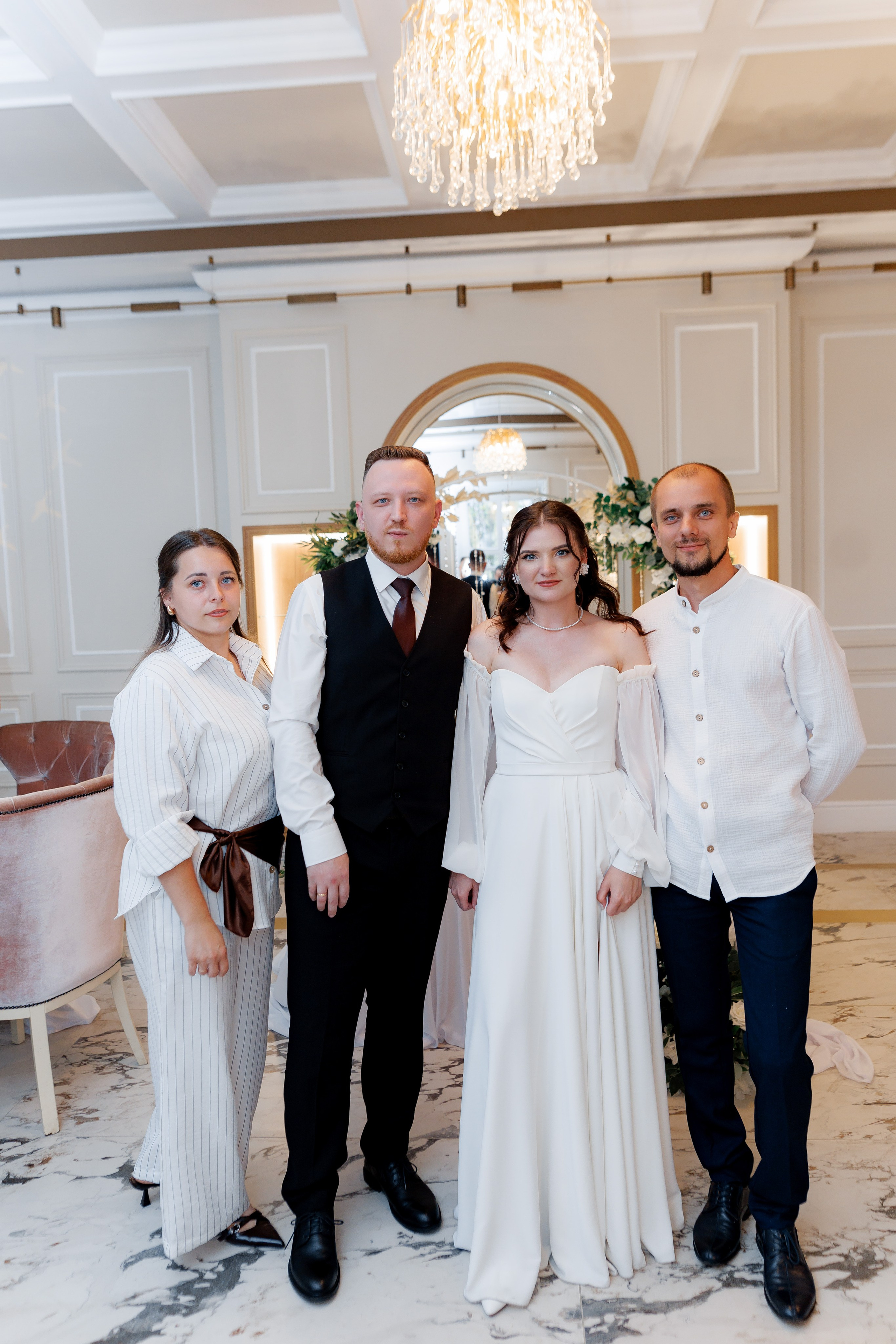 Свадебный банкет Полины и Ильи: волшебство в «Музыке и Времени». Свадебный фотограф Михаил Александров