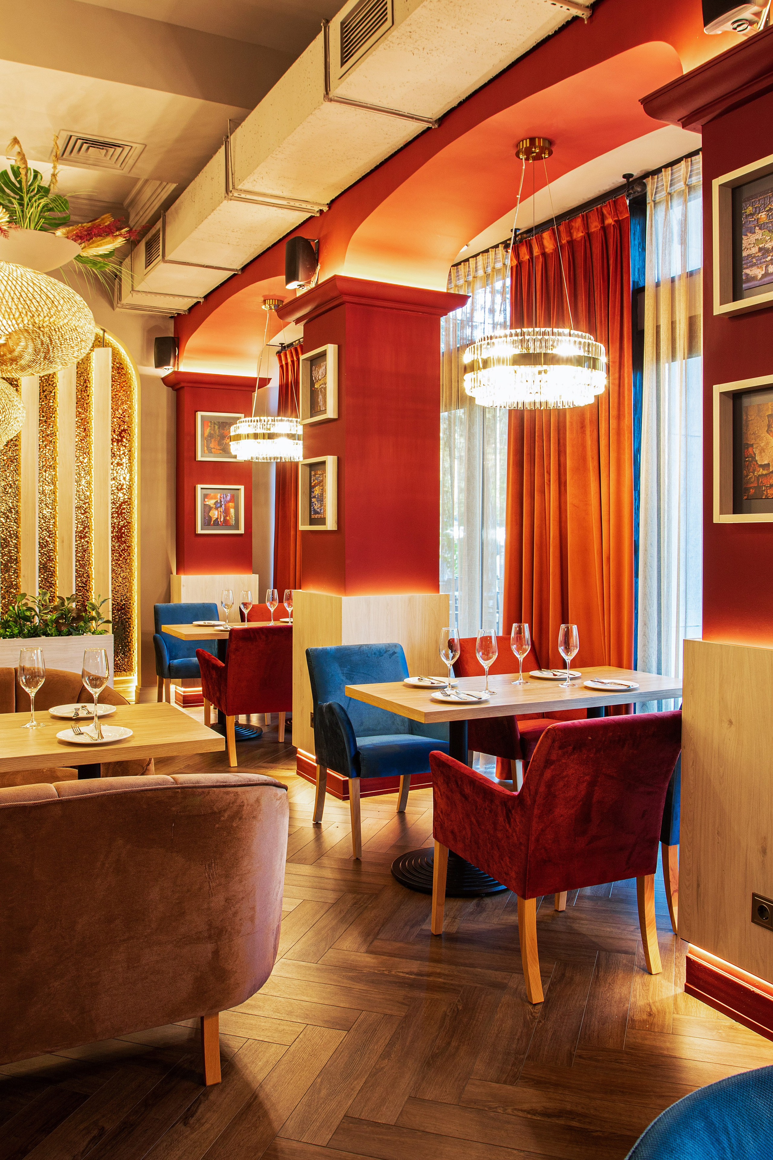 Профессиональная съёмка интерьера ресторана в Алматы