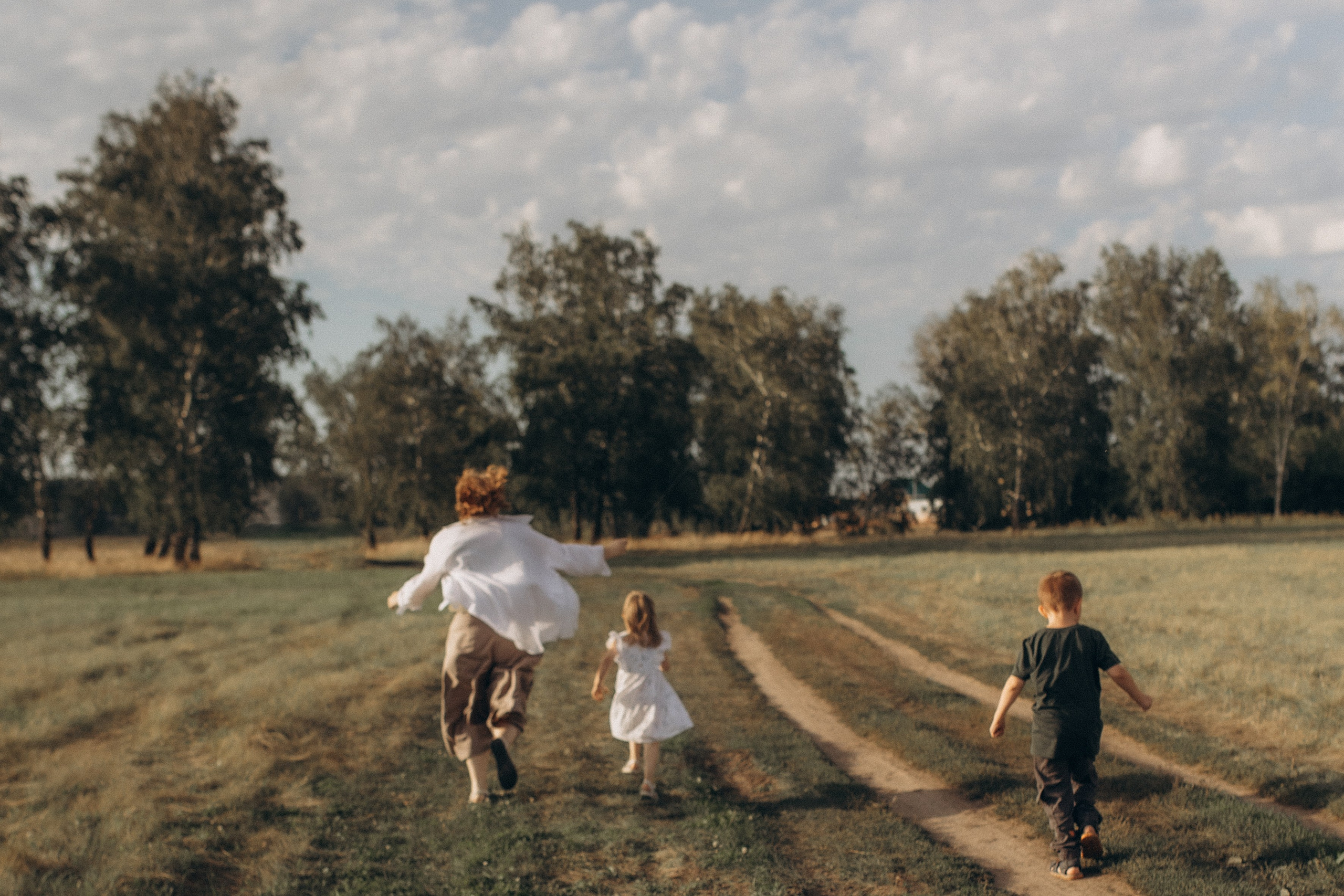 Летняя история в поле. Семейный фотограф lifestyle в Новосибирске Елена Шпилевая