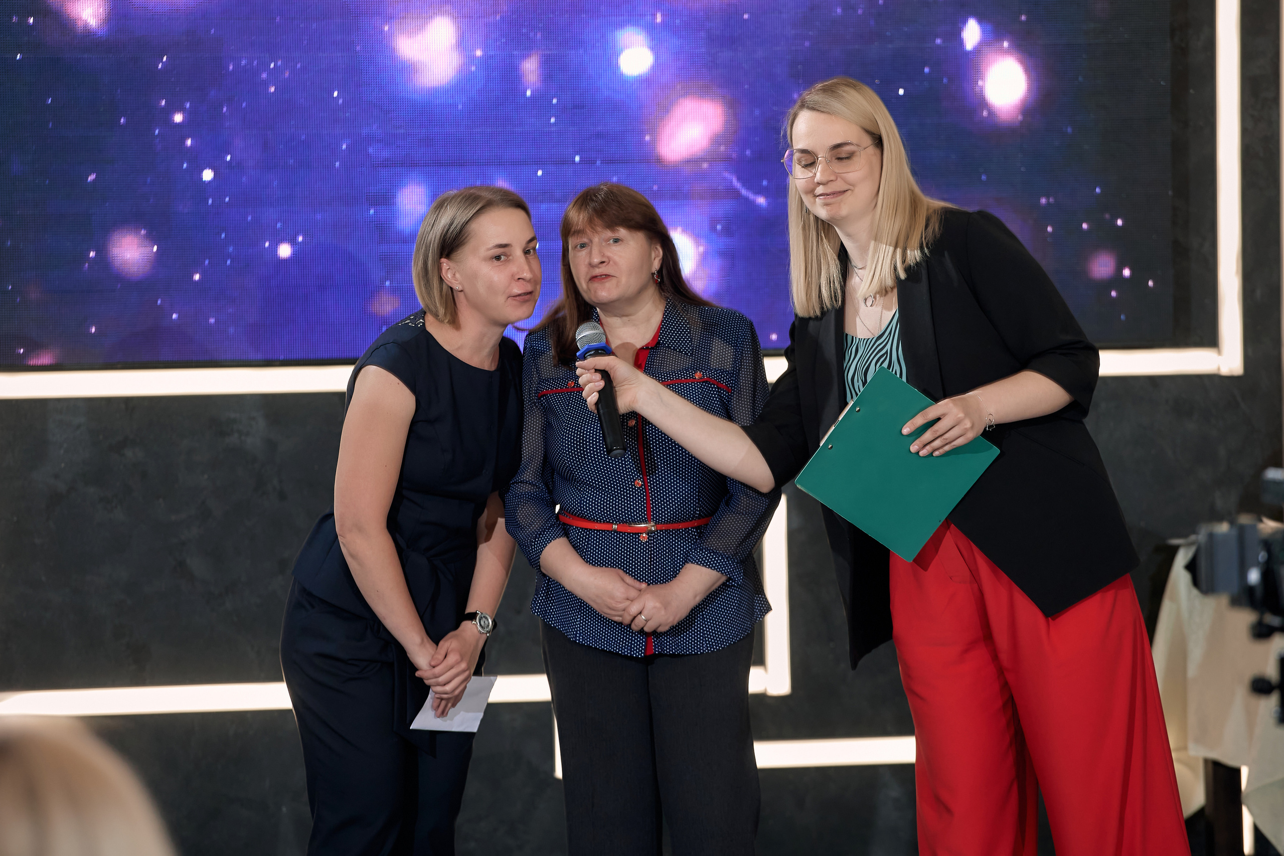 Фотограф на выпускной. Свадебный репортажный и фуд фотограф в Барнауле Гайфулин Виталий