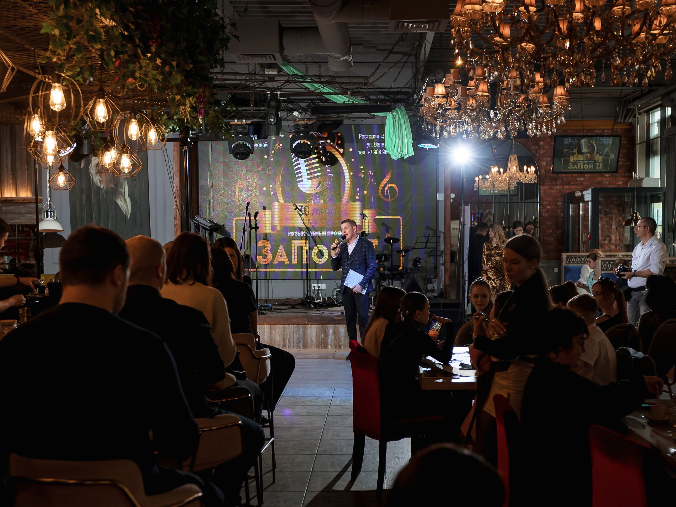 Фотограф на мероприятие. Свадебный репортажный и фуд фотограф в Барнауле Гайфулин Виталий