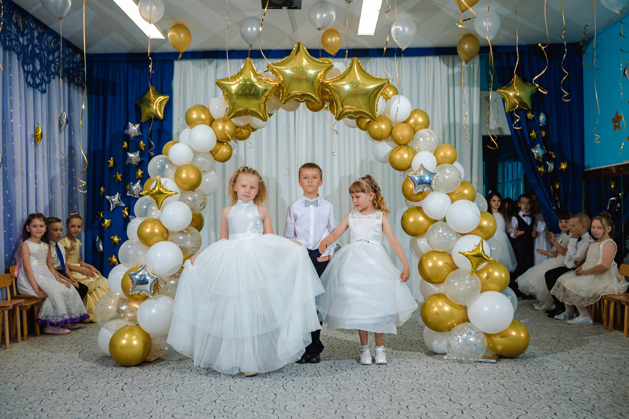 Фотограф на выпускной садик, школа, 1 сентября. Свадебный репортажный и фуд фотограф в Барнауле Гайфулин Виталий