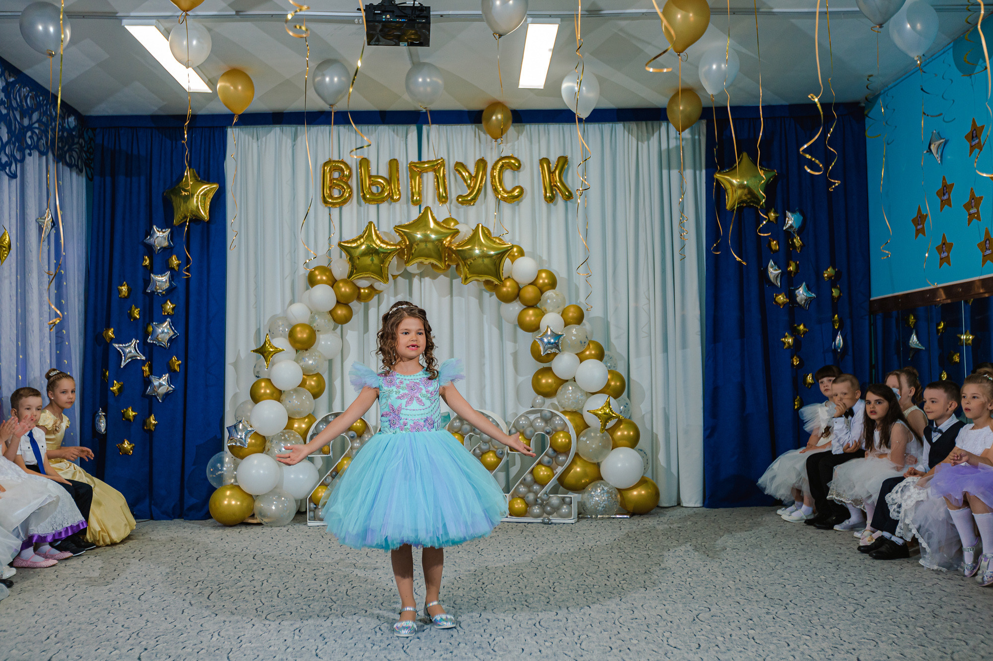 Фотограф на выпускной садик, школа, 1 сентября. Свадебный репортажный и фуд фотограф в Барнауле Гайфулин Виталий