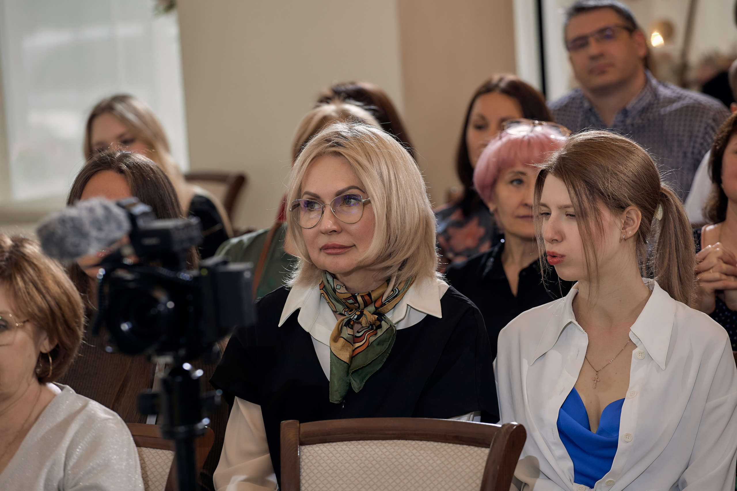 Фотограф на выпускной. Свадебный репортажный и фуд фотограф в Барнауле Гайфулин Виталий