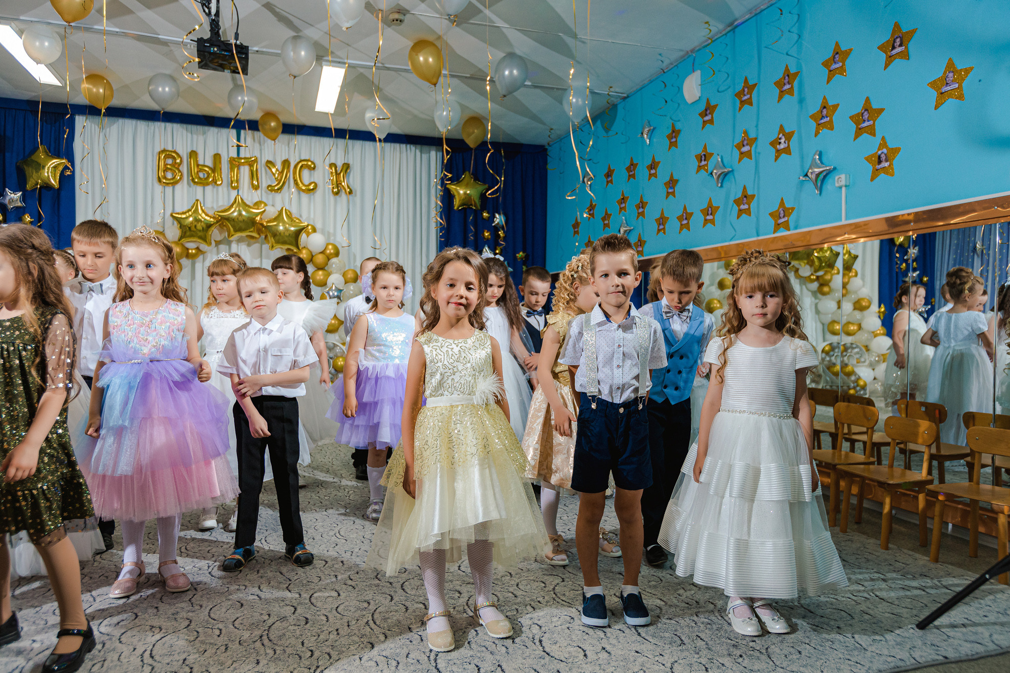 Фотограф на выпускной садик, школа, 1 сентября. Свадебный репортажный и фуд фотограф в Барнауле Гайфулин Виталий