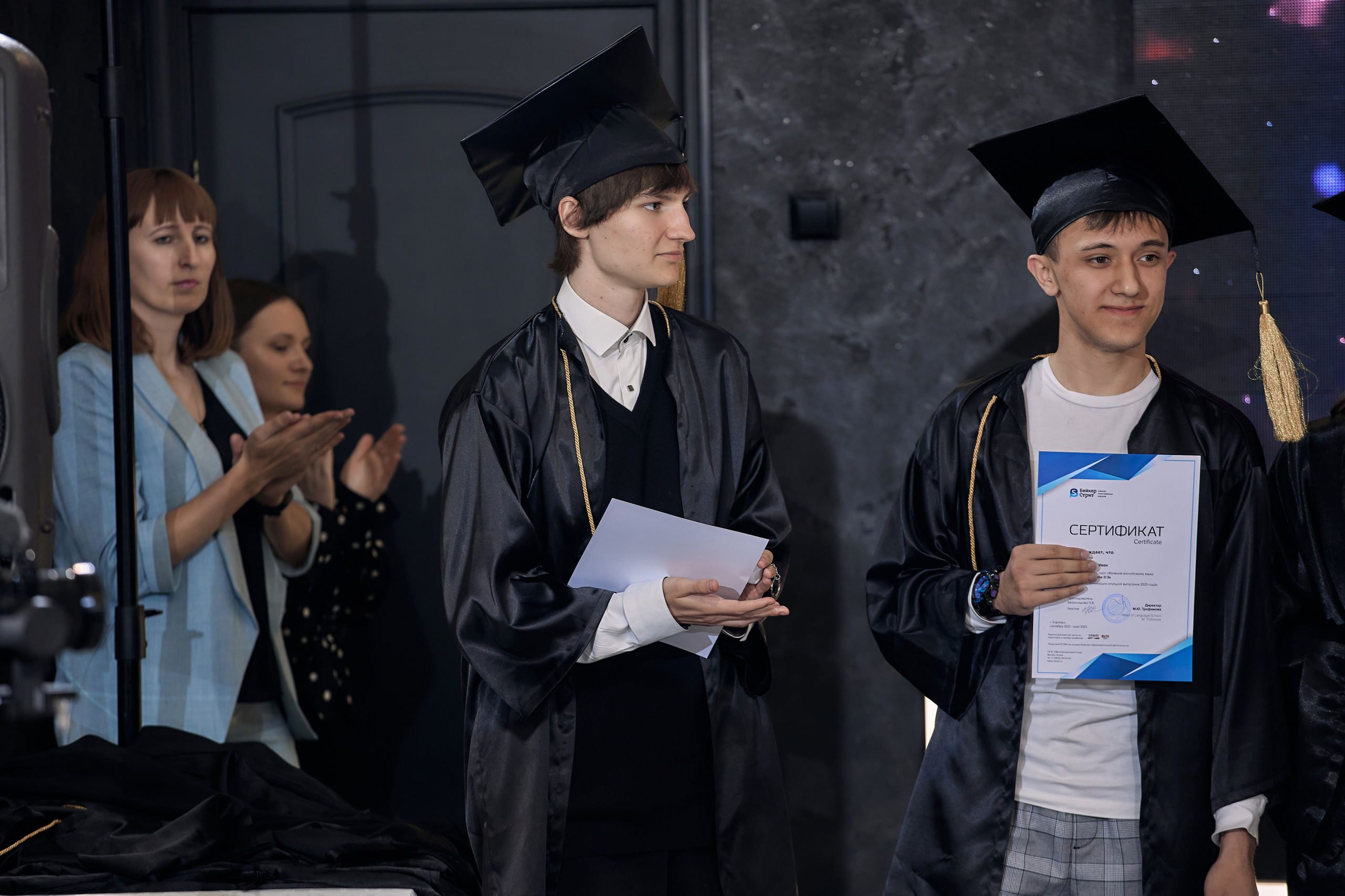 Фотограф на выпускной. Свадебный репортажный и фуд фотограф в Барнауле Гайфулин Виталий