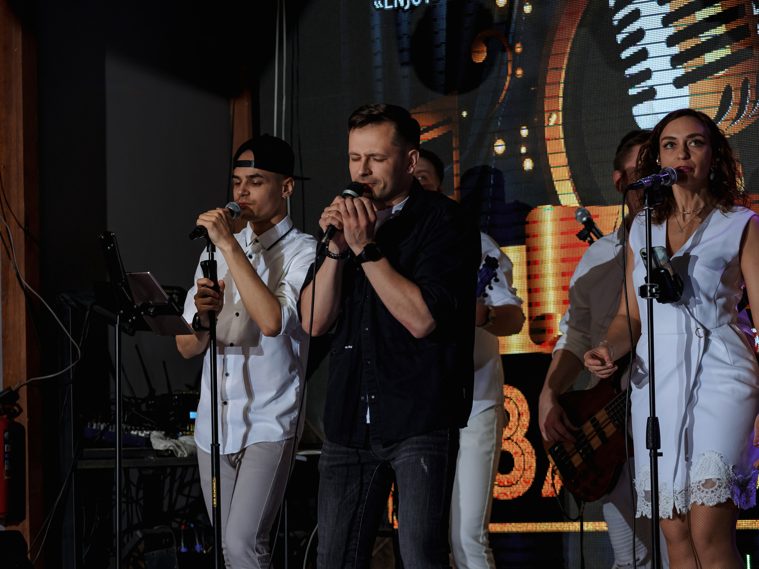 Фотограф на мероприятие. Свадебный репортажный и фуд фотограф в Барнауле Гайфулин Виталий