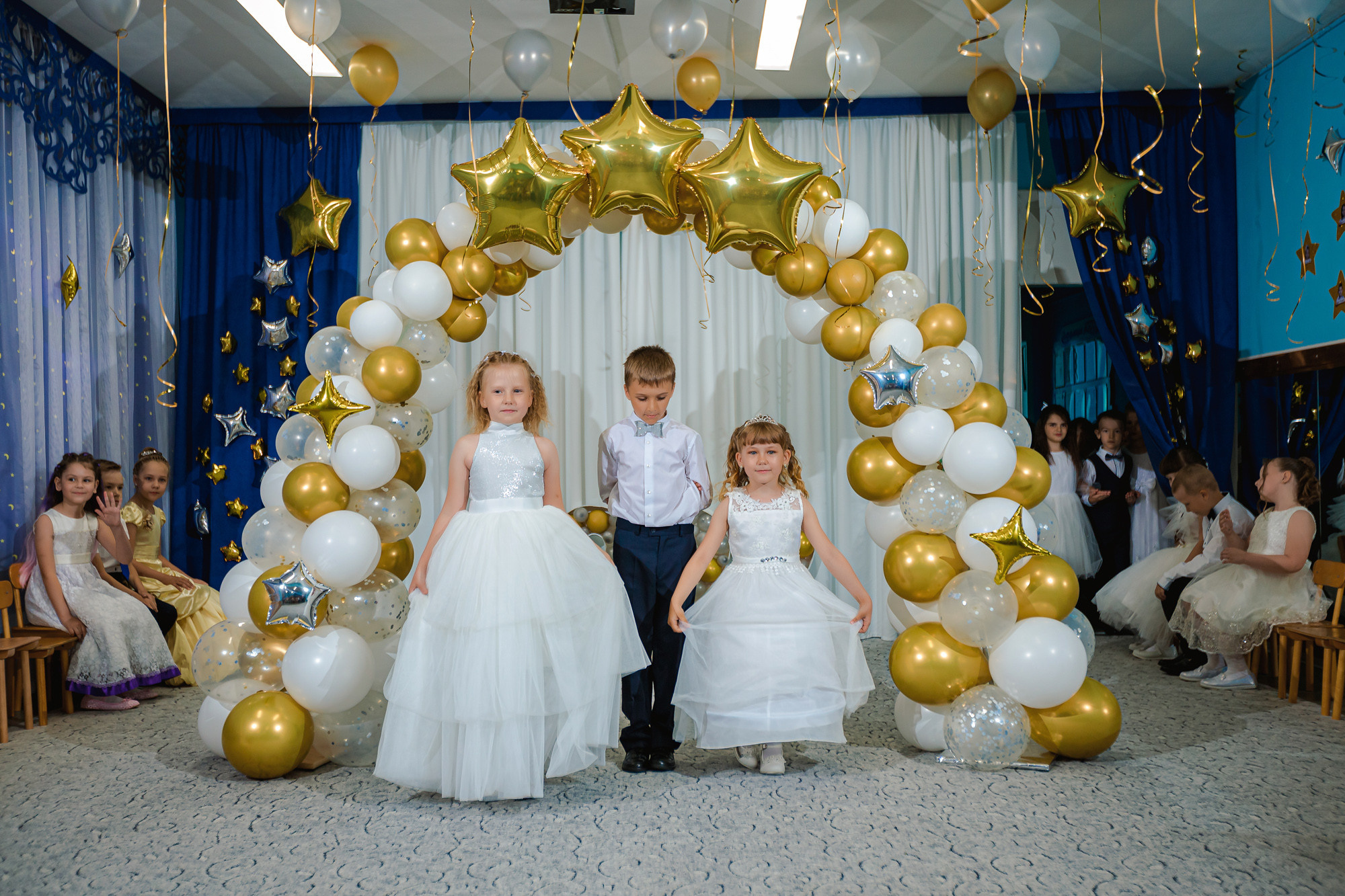 Фотограф на выпускной садик, школа, 1 сентября. Свадебный репортажный и фуд фотограф в Барнауле Гайфулин Виталий
