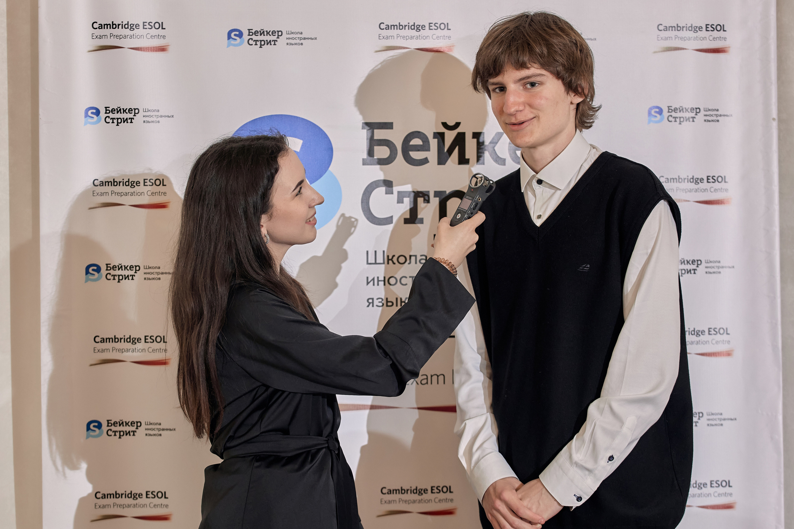 Фотограф на выпускной. Свадебный репортажный и фуд фотограф в Барнауле Гайфулин Виталий