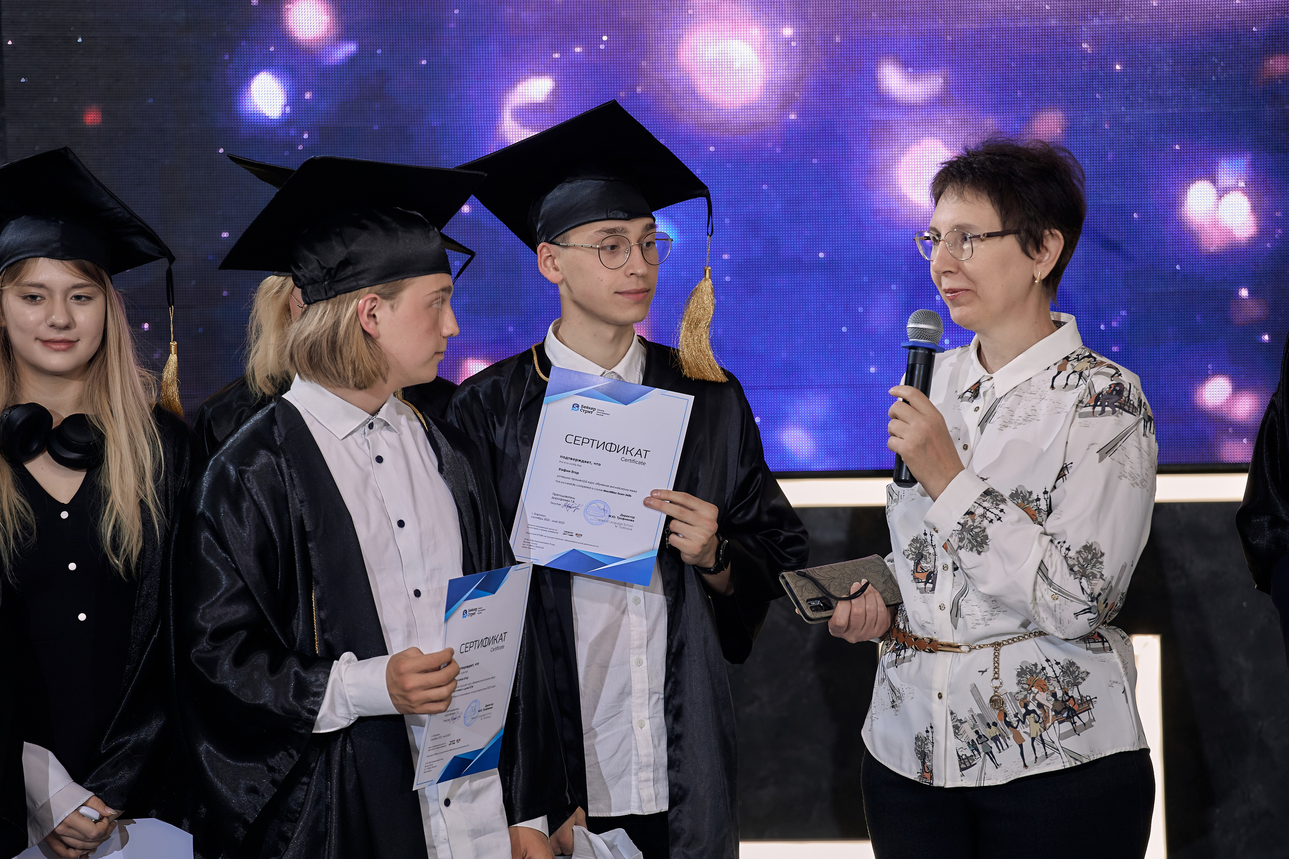 Фотограф на выпускной. Свадебный репортажный и фуд фотограф в Барнауле Гайфулин Виталий