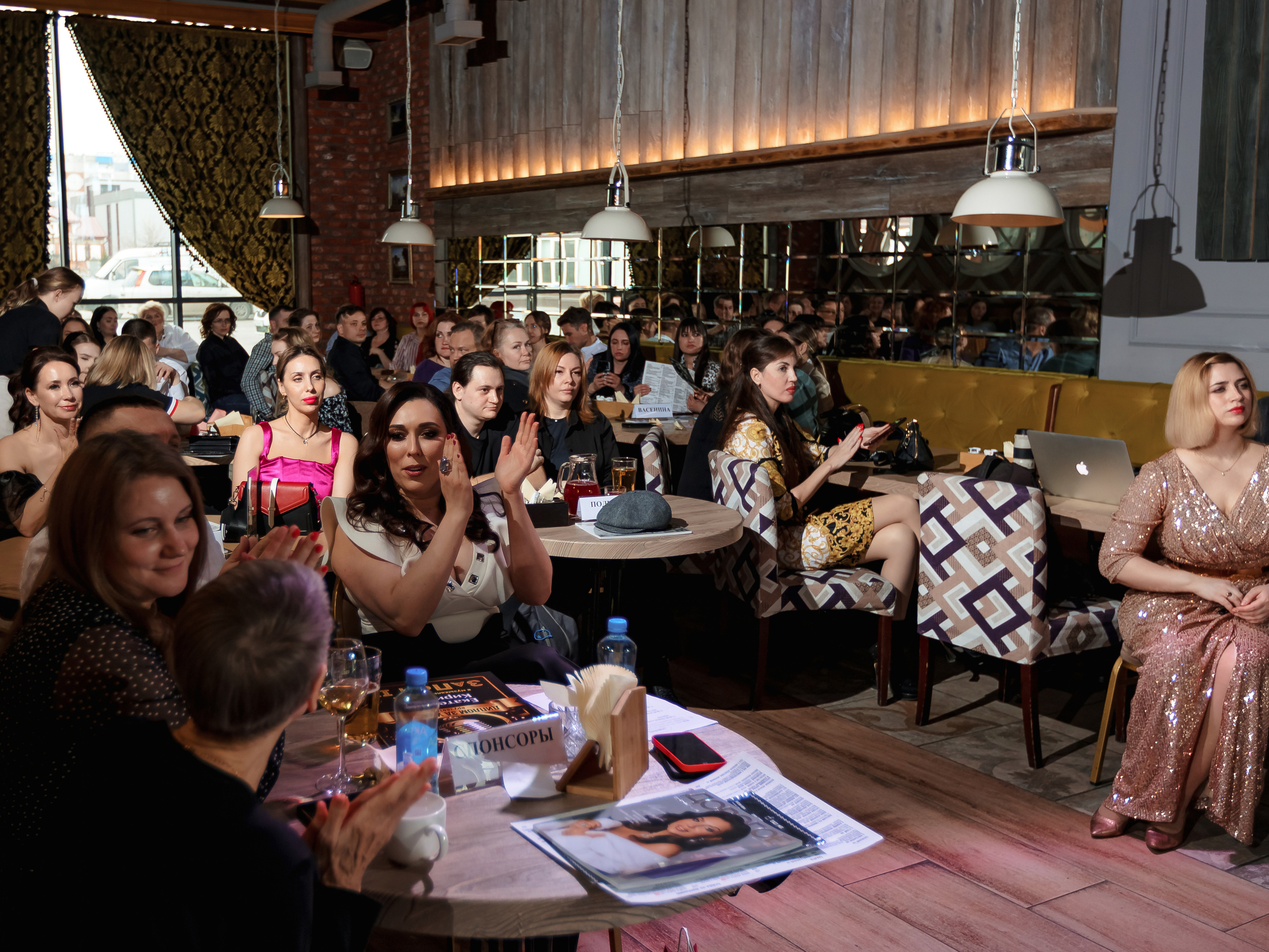 Фотограф на мероприятие. Свадебный репортажный и фуд фотограф в Барнауле Гайфулин Виталий