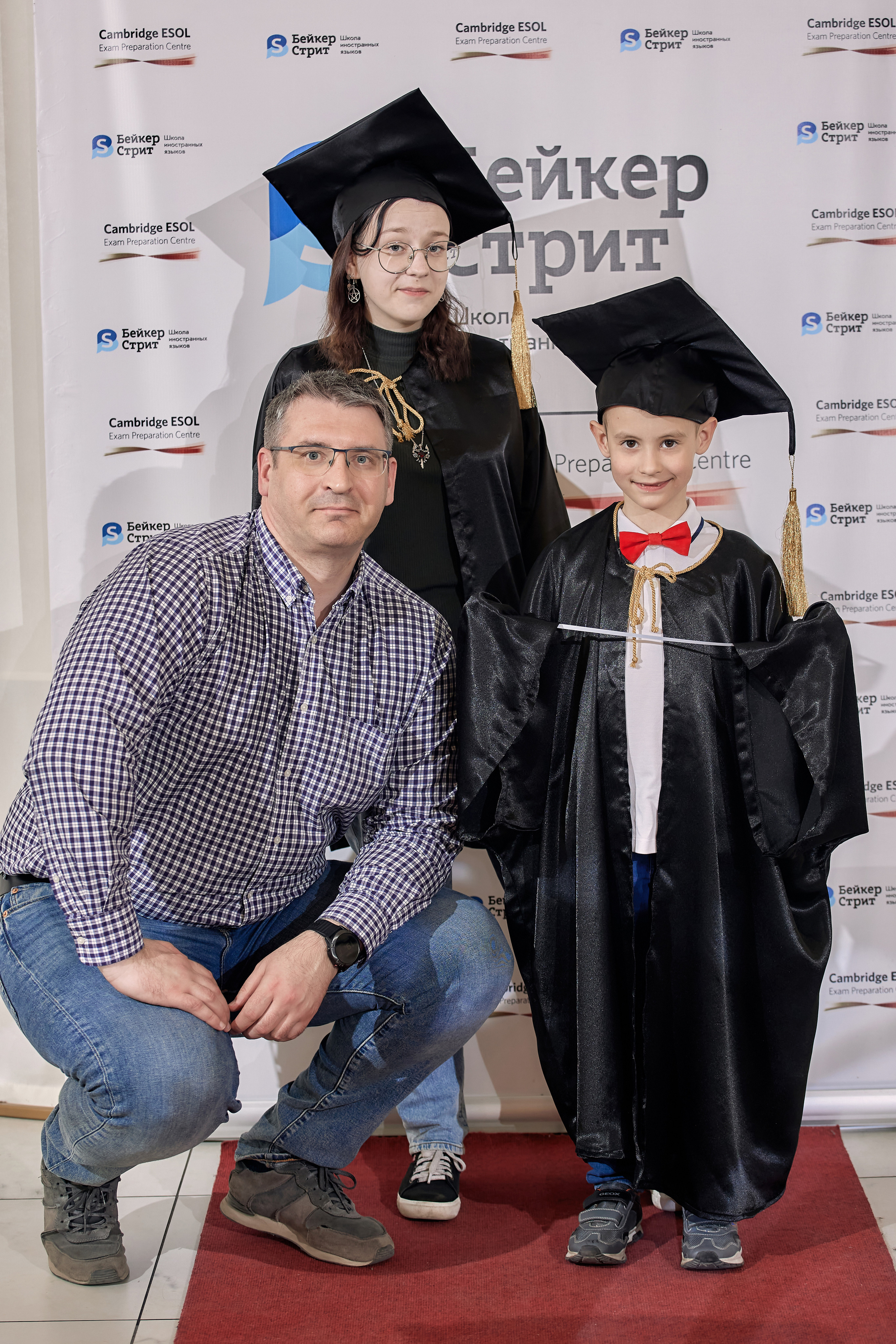 Фотограф на выпускной. Свадебный репортажный и фуд фотограф в Барнауле Гайфулин Виталий