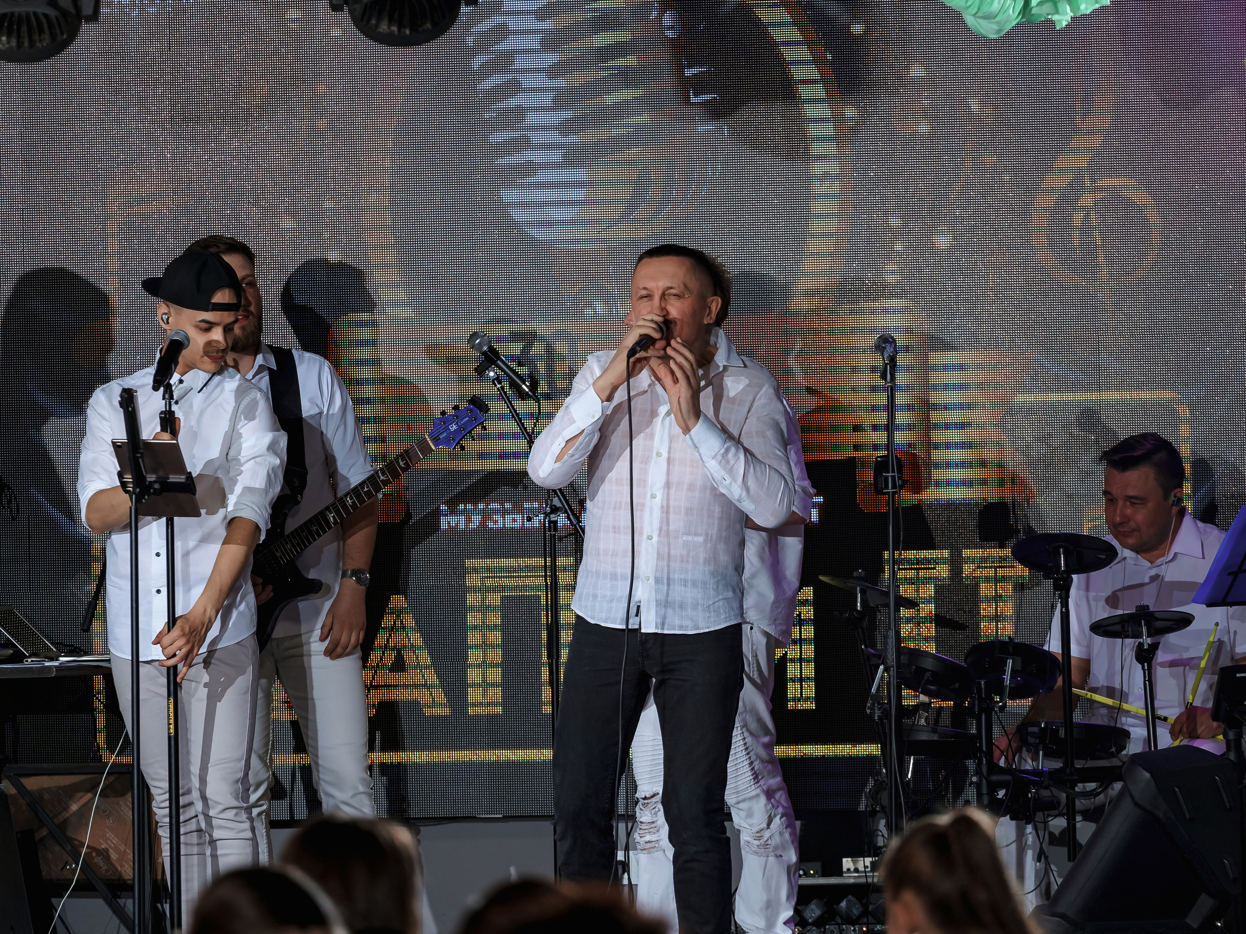 Фотограф на мероприятие. Свадебный репортажный и фуд фотограф в Барнауле Гайфулин Виталий