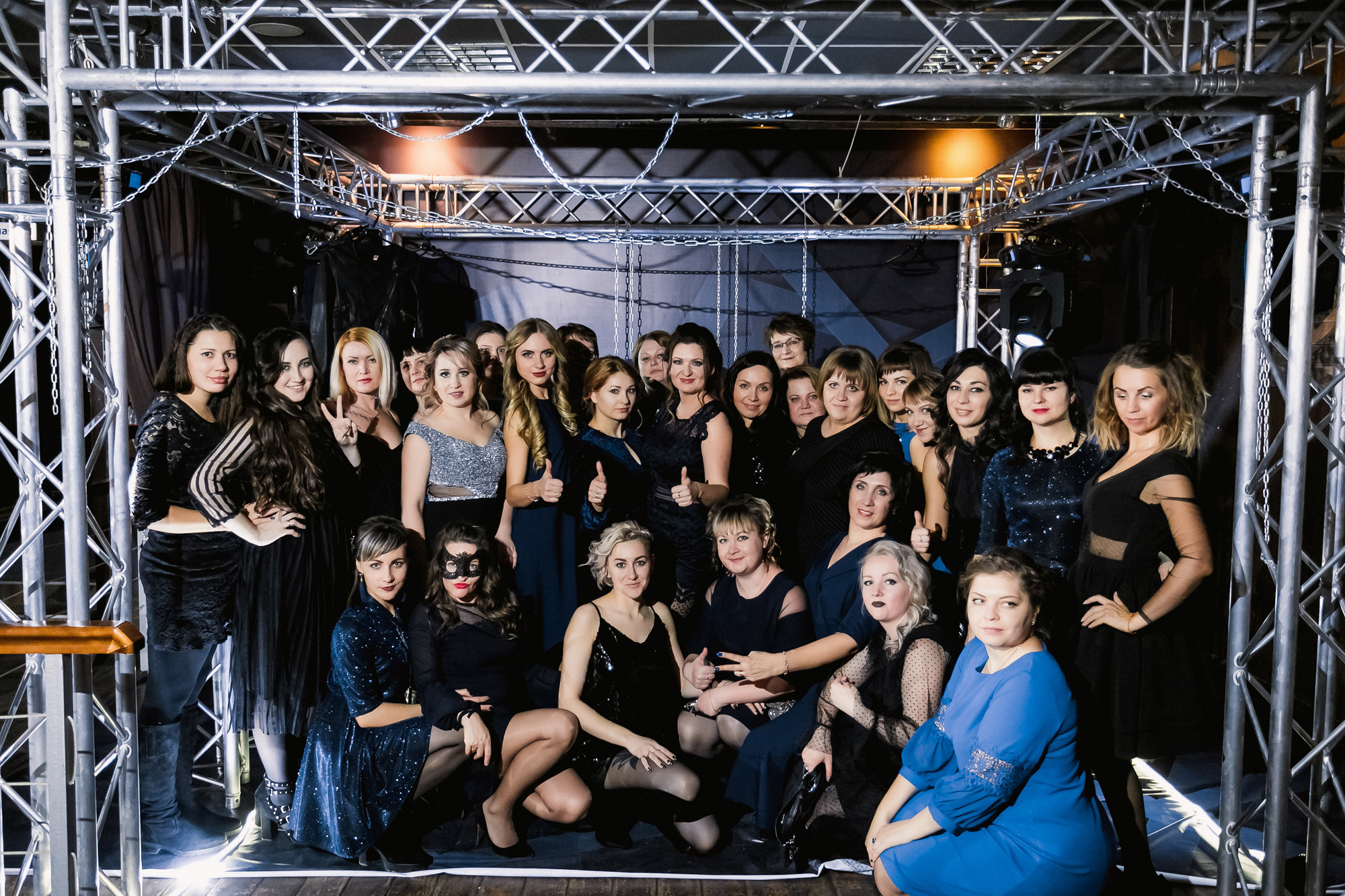 Новогодний корпоратив 300+чел СовкомБанк. Свадебный репортажный и фуд фотограф в Барнауле Гайфулин Виталий