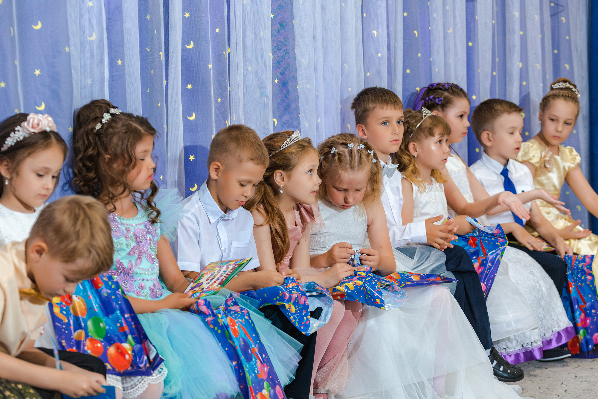 Фотограф на выпускной садик, школа, 1 сентября. Свадебный репортажный и фуд фотограф в Барнауле Гайфулин Виталий