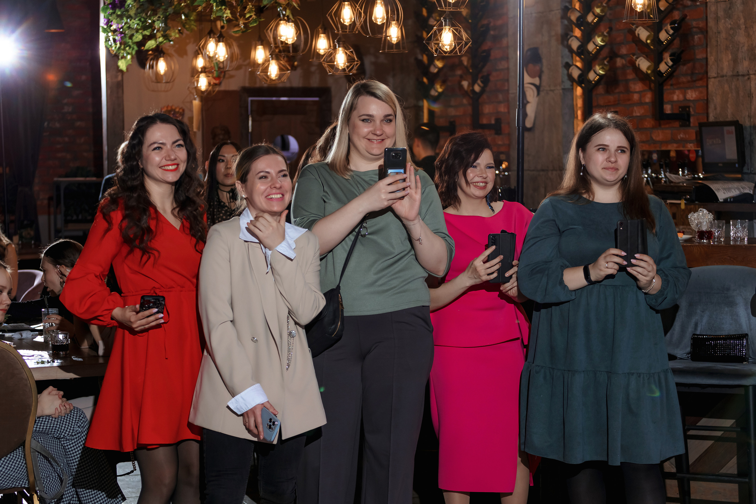 Фотограф на мероприятие. Свадебный репортажный и фуд фотограф в Барнауле Гайфулин Виталий