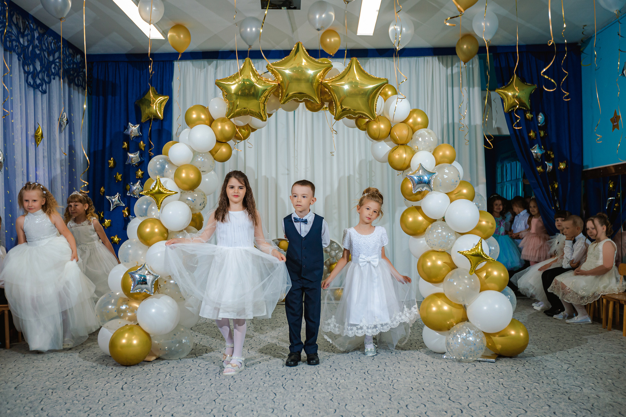 Фотограф на выпускной садик, школа, 1 сентября. Свадебный репортажный и фуд фотограф в Барнауле Гайфулин Виталий