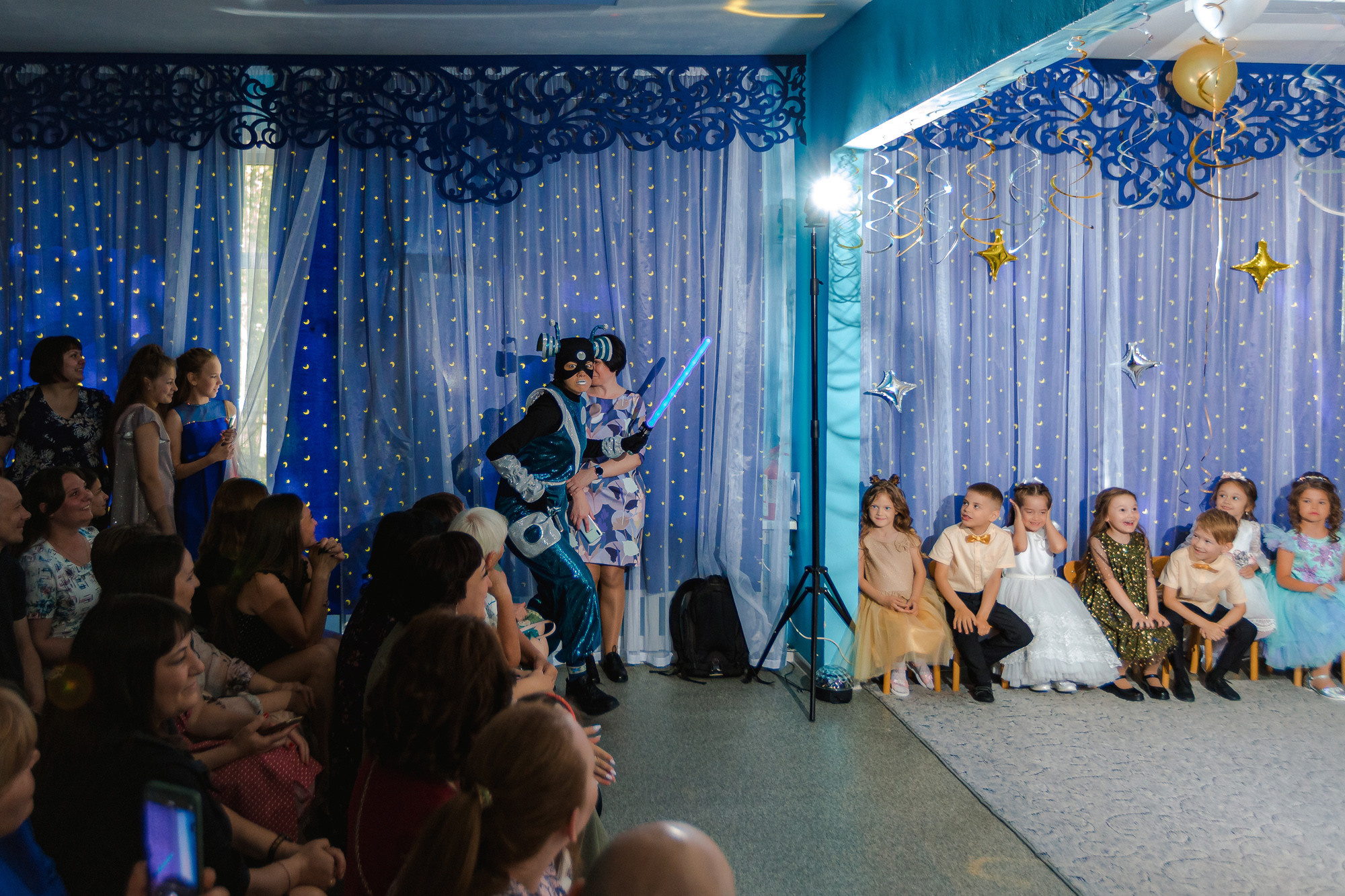 Фотограф на выпускной садик, школа, 1 сентября. Свадебный репортажный и фуд фотограф в Барнауле Гайфулин Виталий