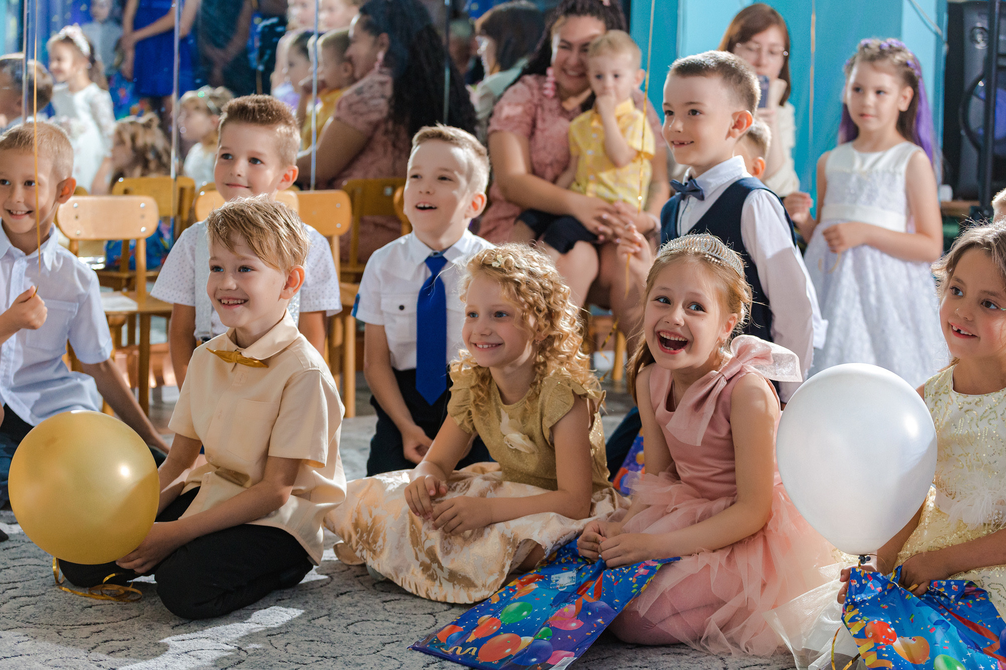 Фотограф на выпускной садик, школа, 1 сентября. Свадебный репортажный и фуд фотограф в Барнауле Гайфулин Виталий