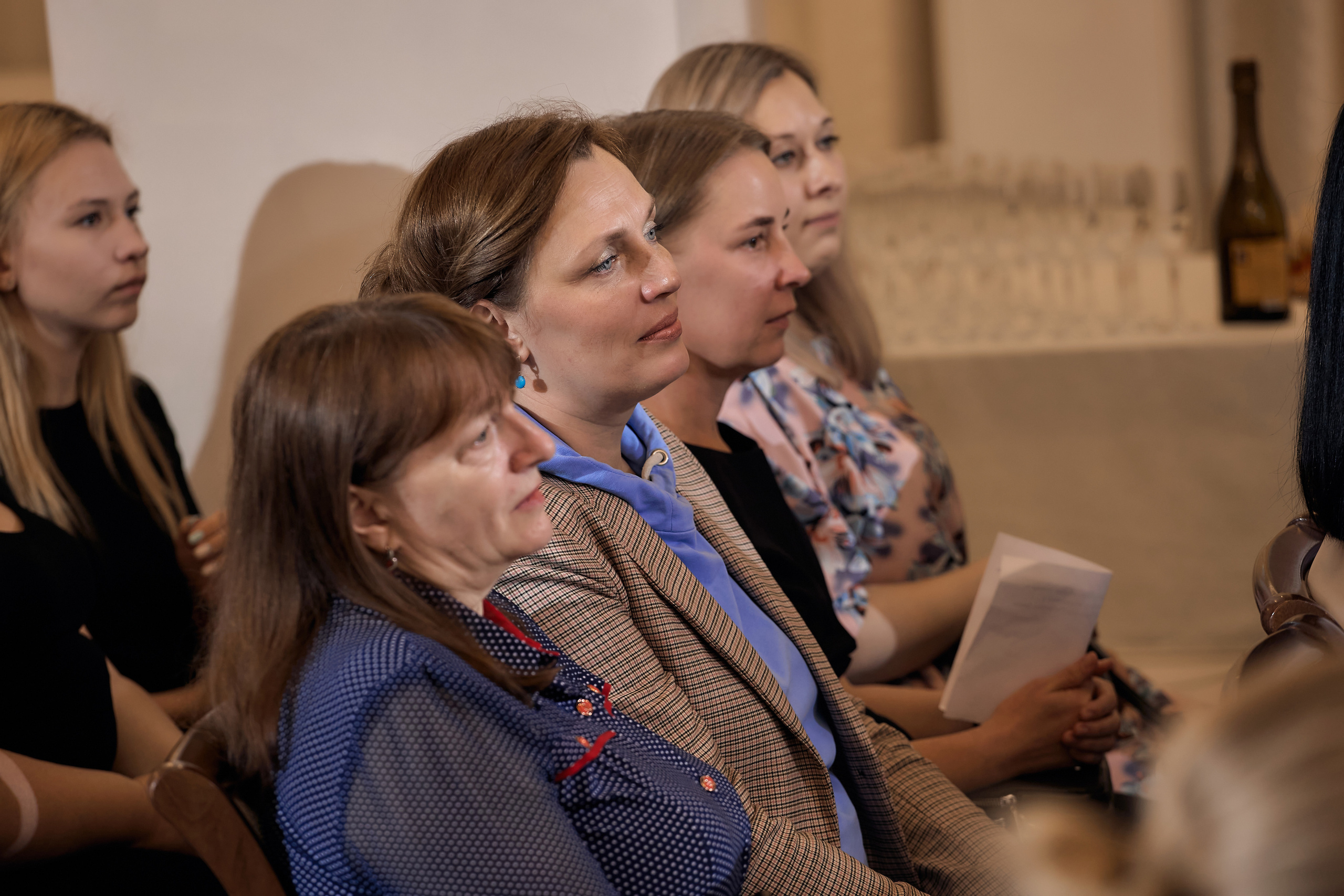 Фотограф на выпускной. Свадебный репортажный и фуд фотограф в Барнауле Гайфулин Виталий