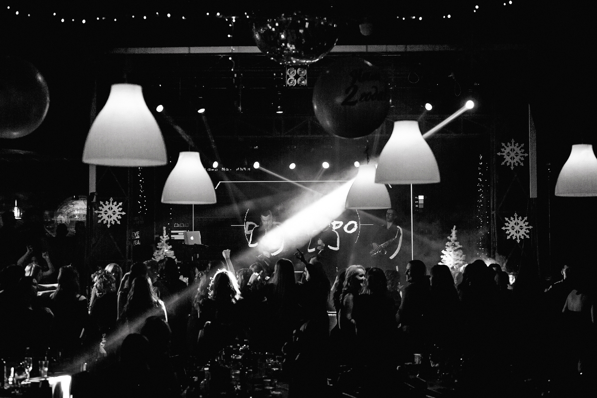 Новогодний корпоратив 300+чел СовкомБанк. Свадебный репортажный и фуд фотограф в Барнауле Гайфулин Виталий