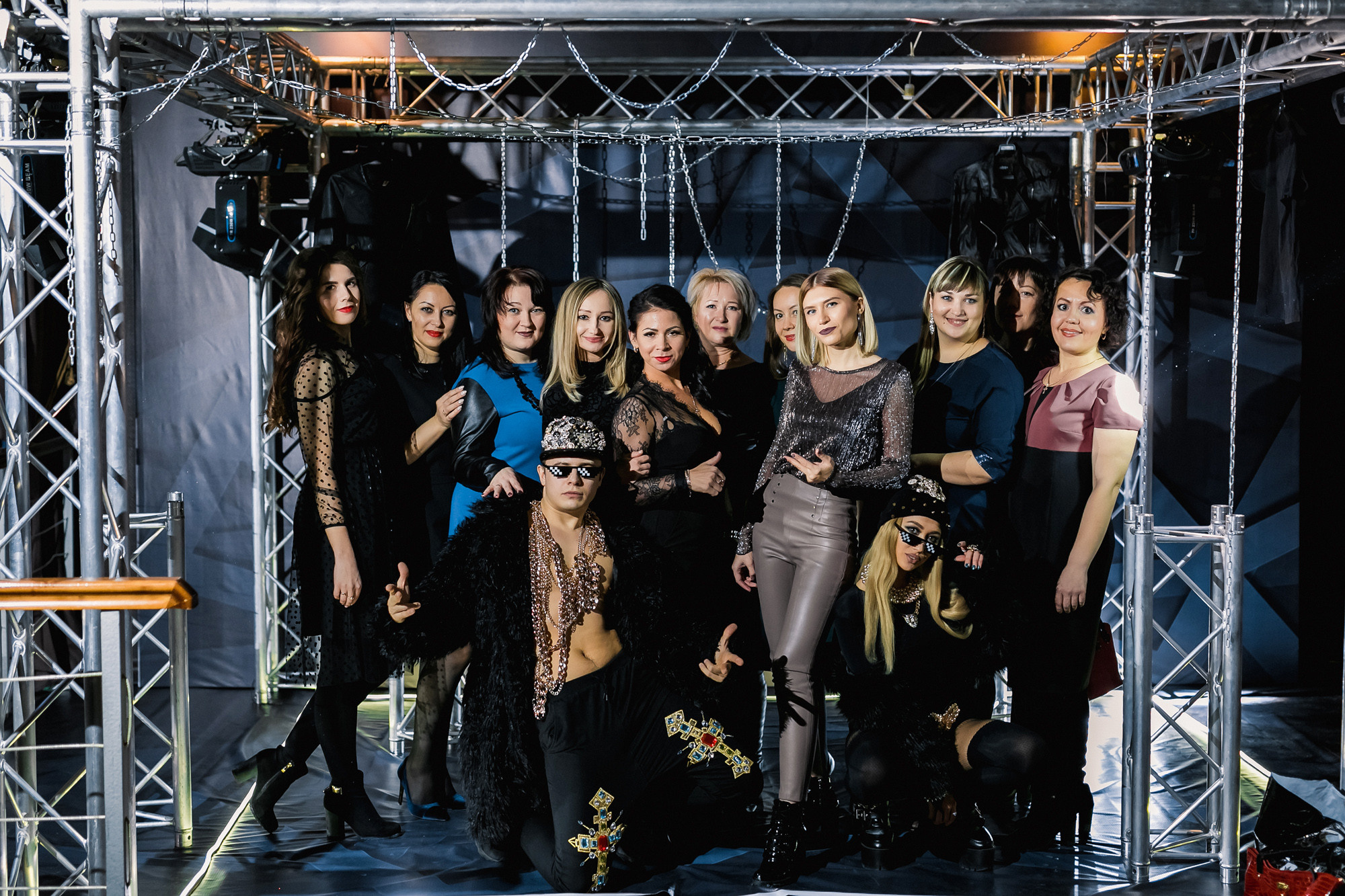 Новогодний корпоратив 300+чел СовкомБанк. Свадебный репортажный и фуд фотограф в Барнауле Гайфулин Виталий